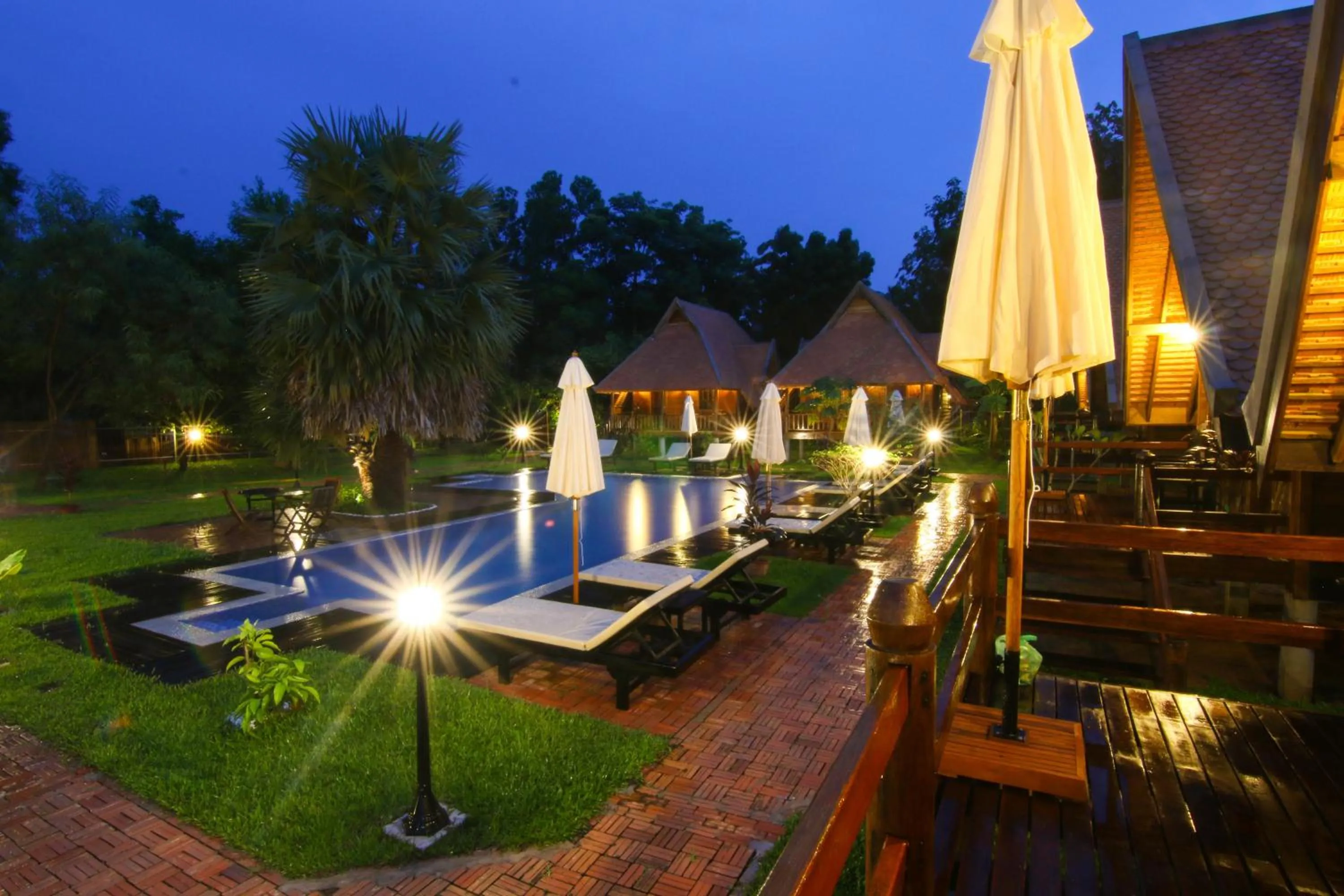 Swimming pool in Angkor Heart Bungalow