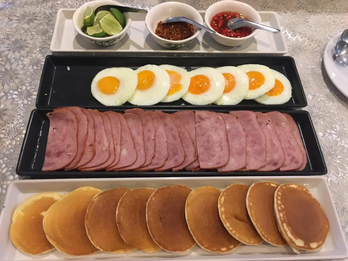 Food and drinks in Sukhothai Garden