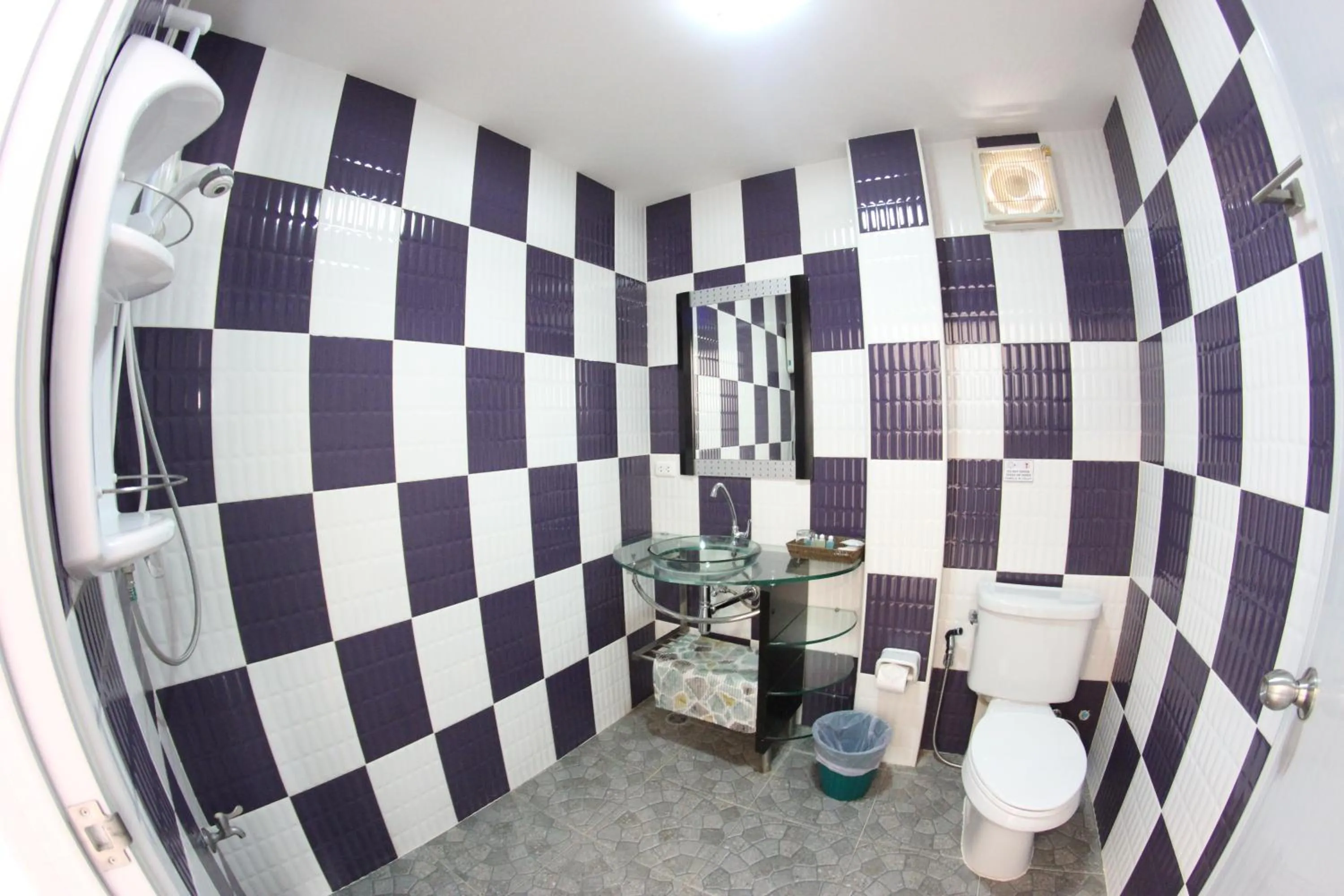 Bathroom in Tulip Inn