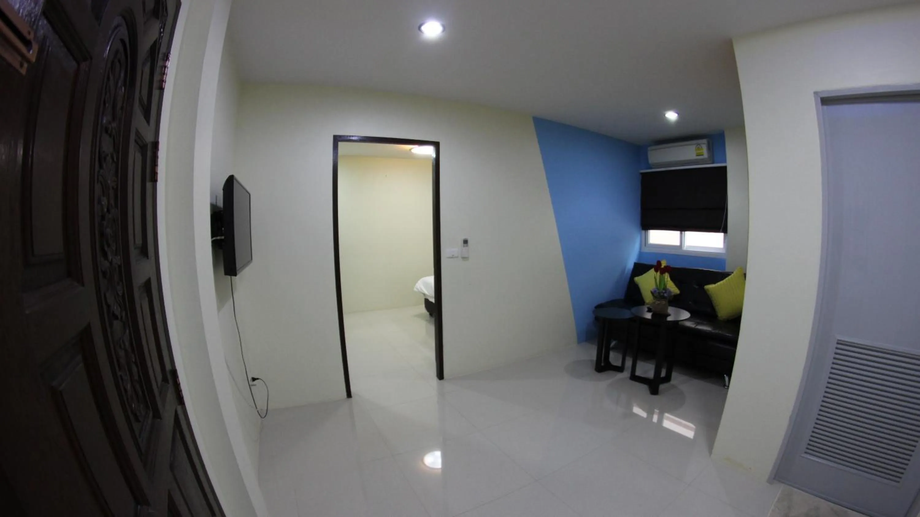 Seating area in Tulip Inn