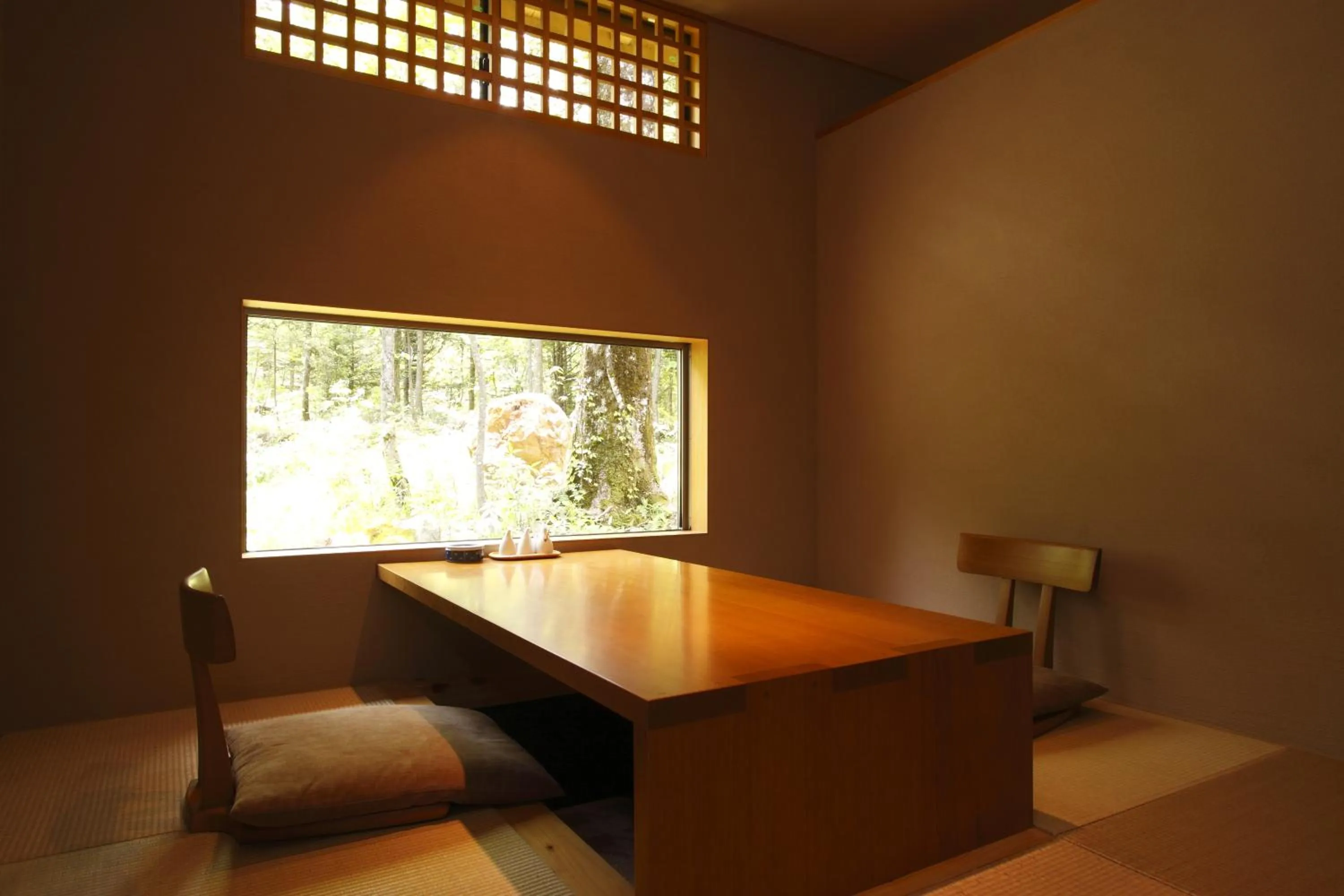 Restaurant/places to eat in Mozumo (Adult Only)