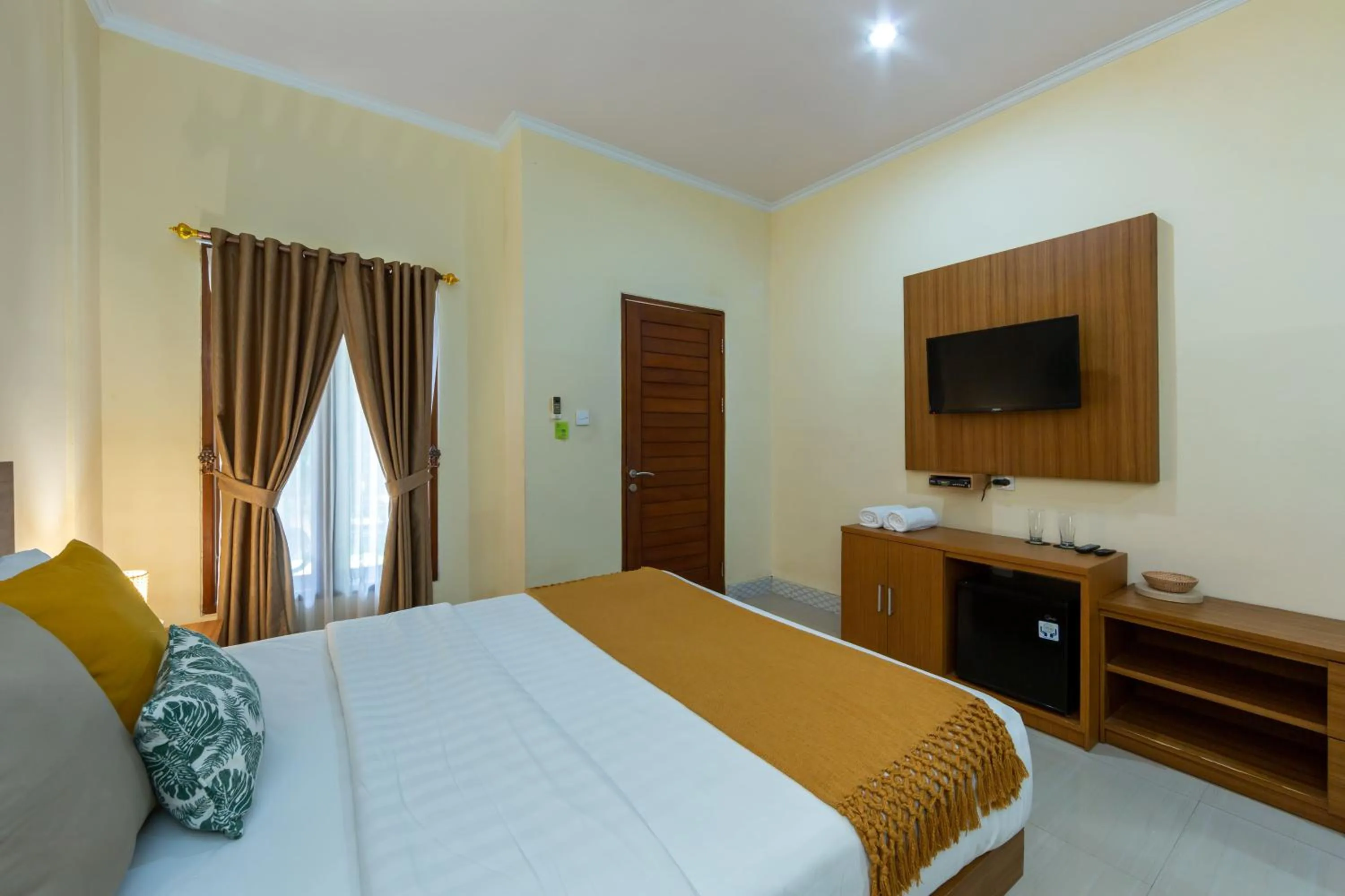 Bed in Cove Raddeyapa