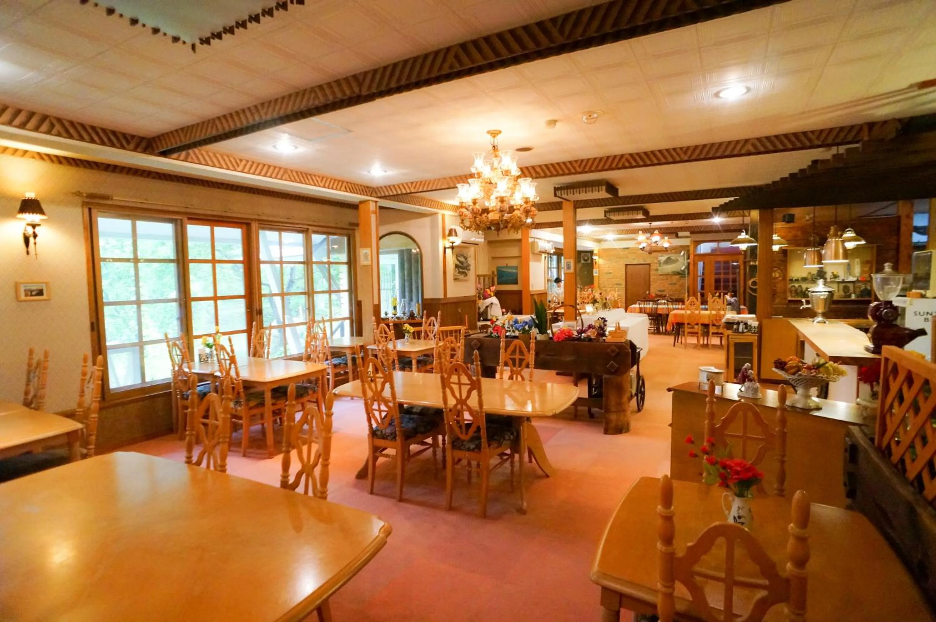 Restaurant/places to eat in Hakuba Märchen House
