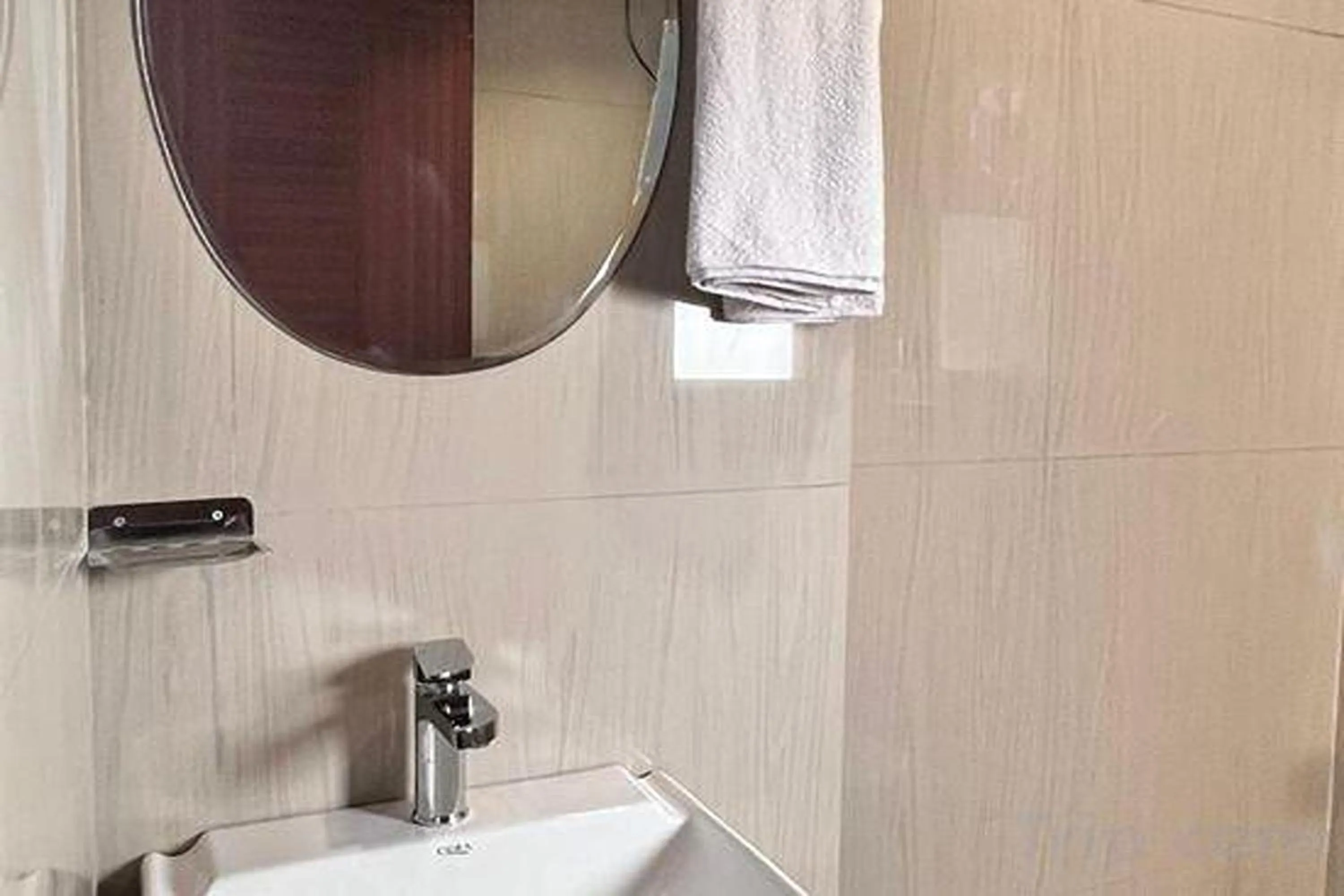 Bathroom in HR Grand Hotel