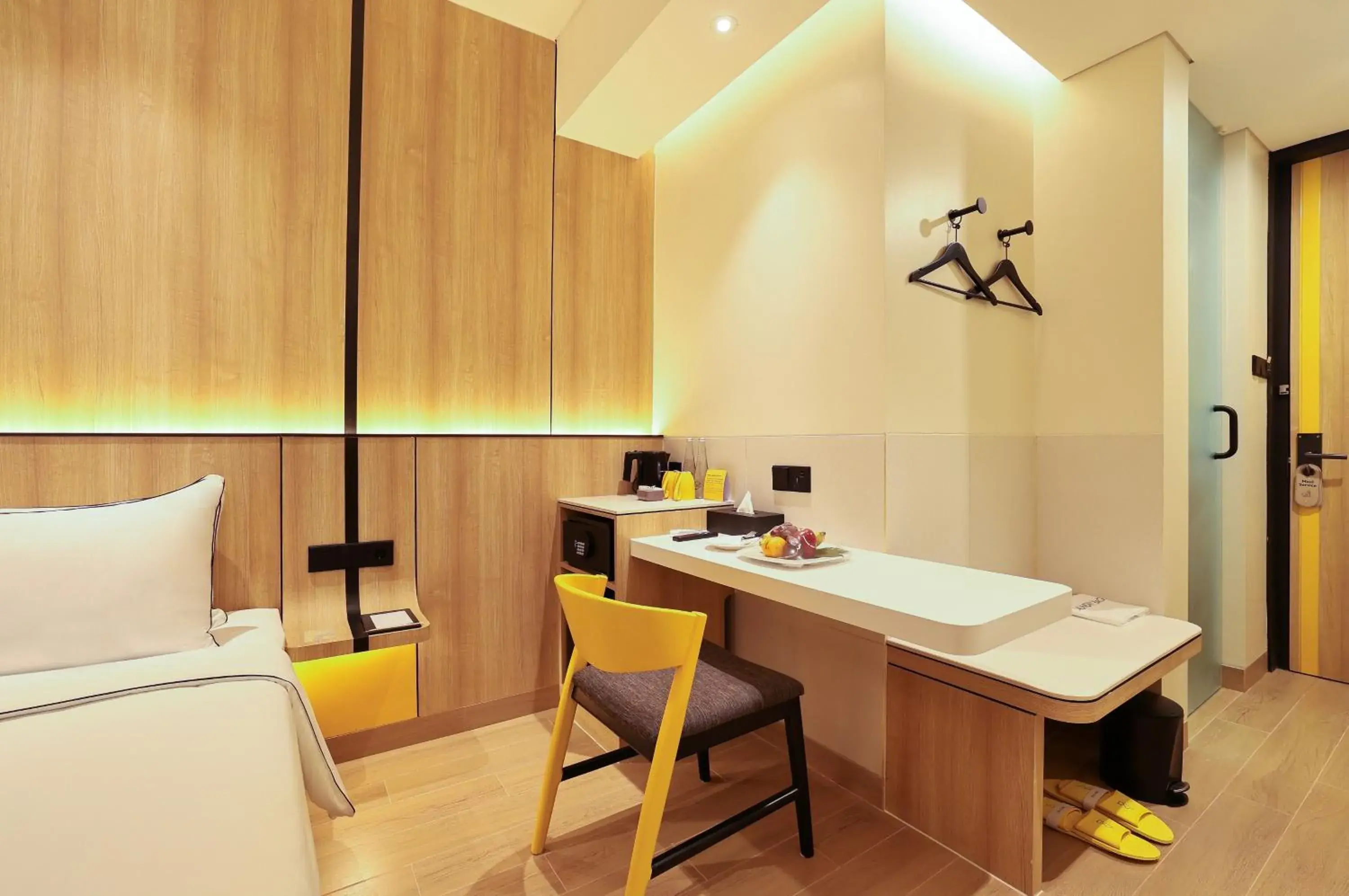 Champ Room Hollywood with View in Kampi Hotel Sunter Champ Room Hollywood with View in Kampi Hotel Sunter