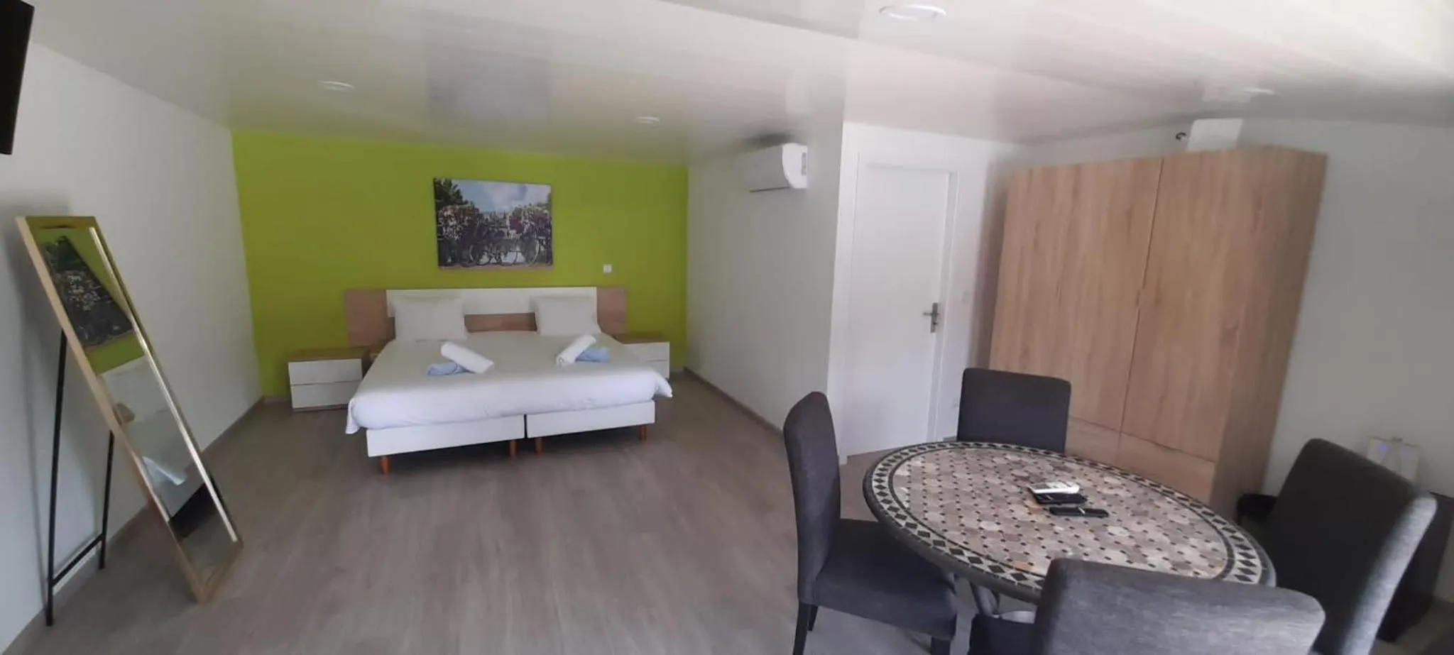 TV and multimedia, Bed in Douro Cister Hotel Resort