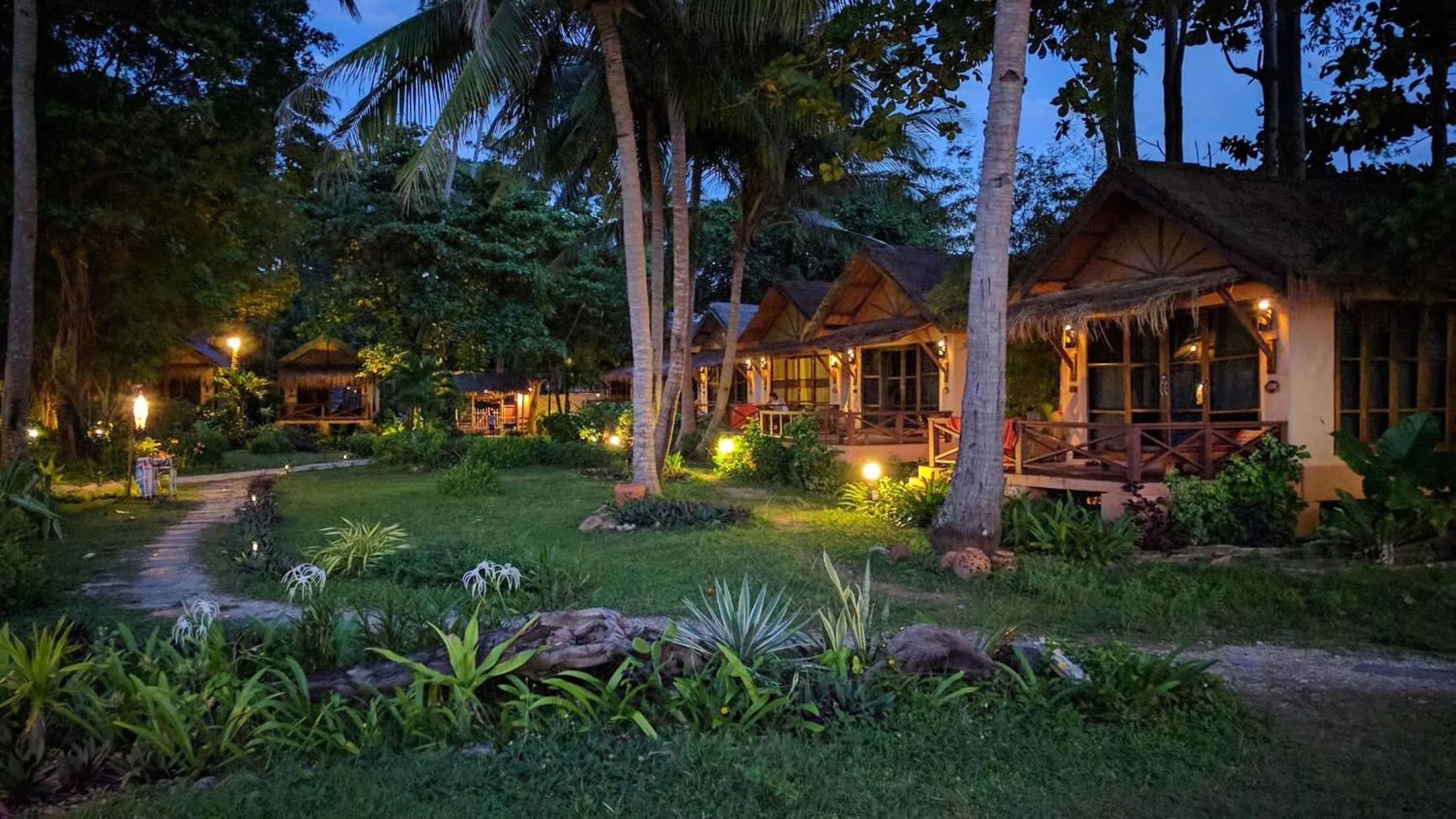 Nautilus Right on the Beach - Adult Only - SHA Extra Plus