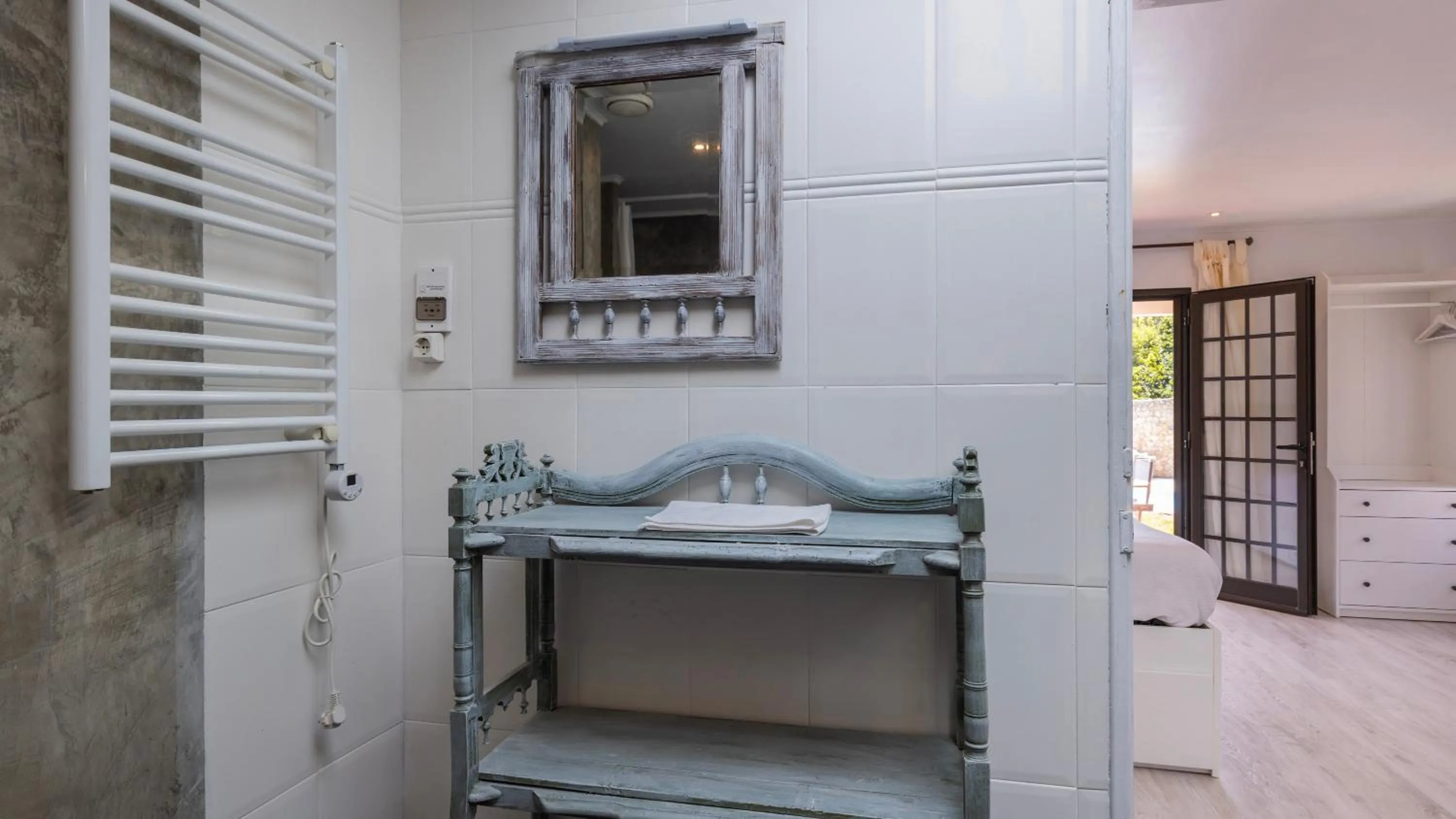 Bathroom, Bed in Vinha da Quinta