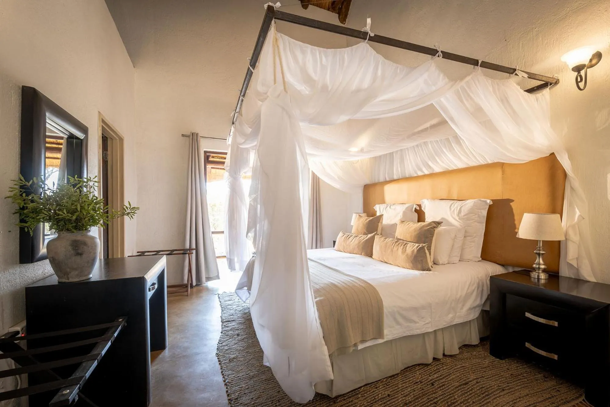 Bed in Karongwe- Shiduli Safari Lodge