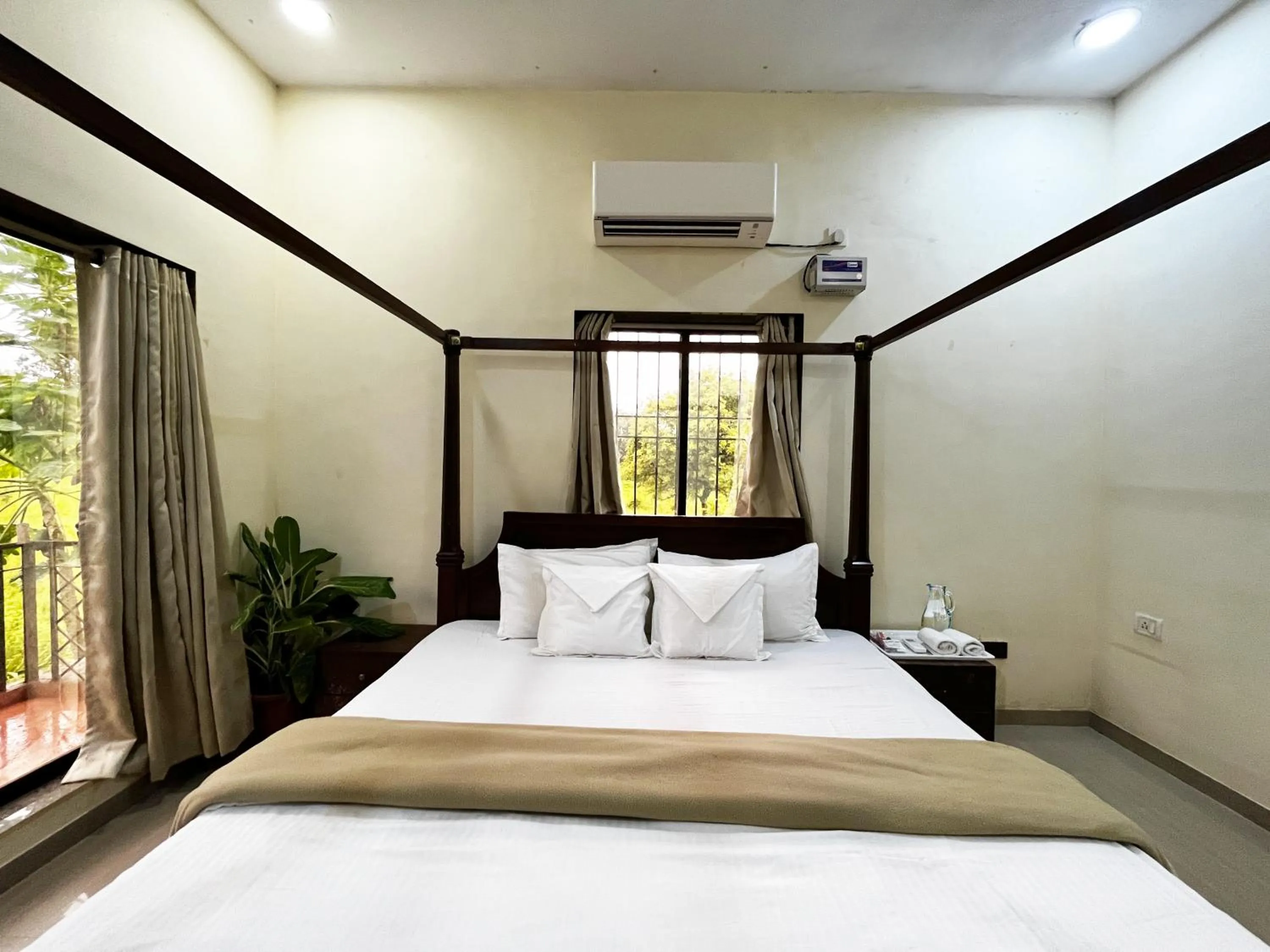 Bed in Surve Natures Resort - Chiplun
