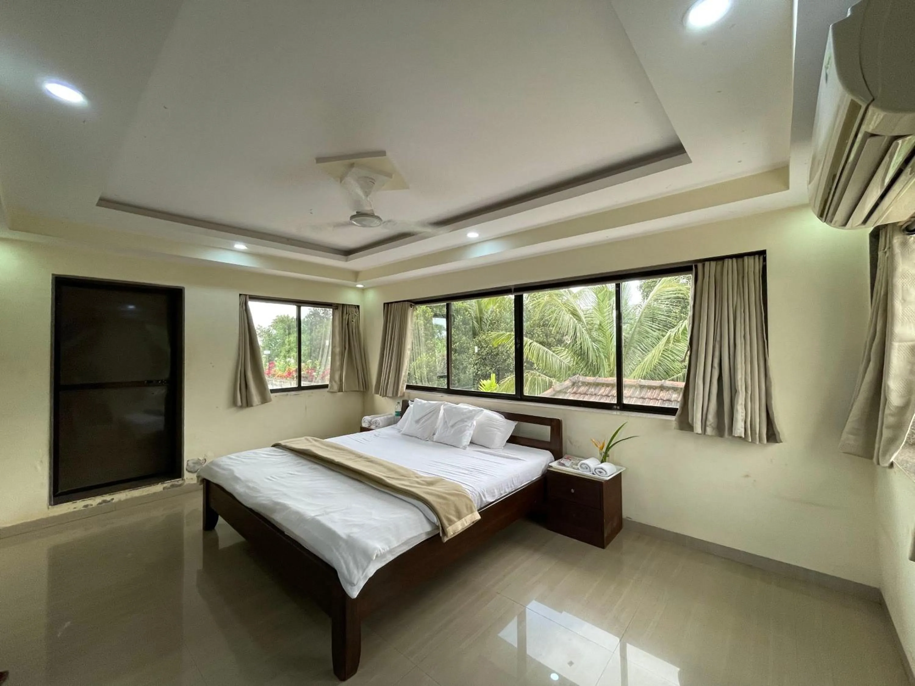 Bed in Surve Natures Resort - Chiplun