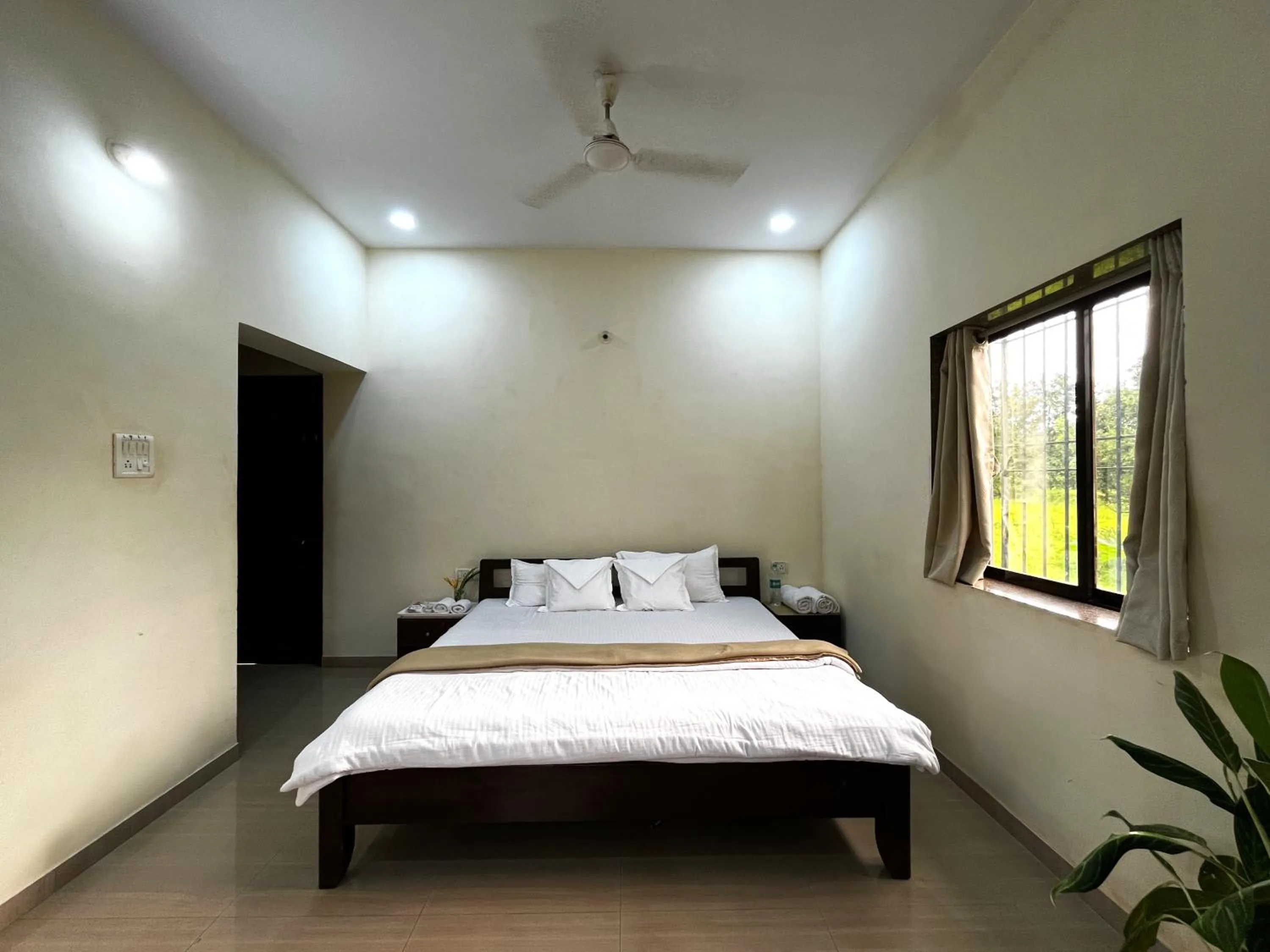 Bed in Surve Natures Resort - Chiplun