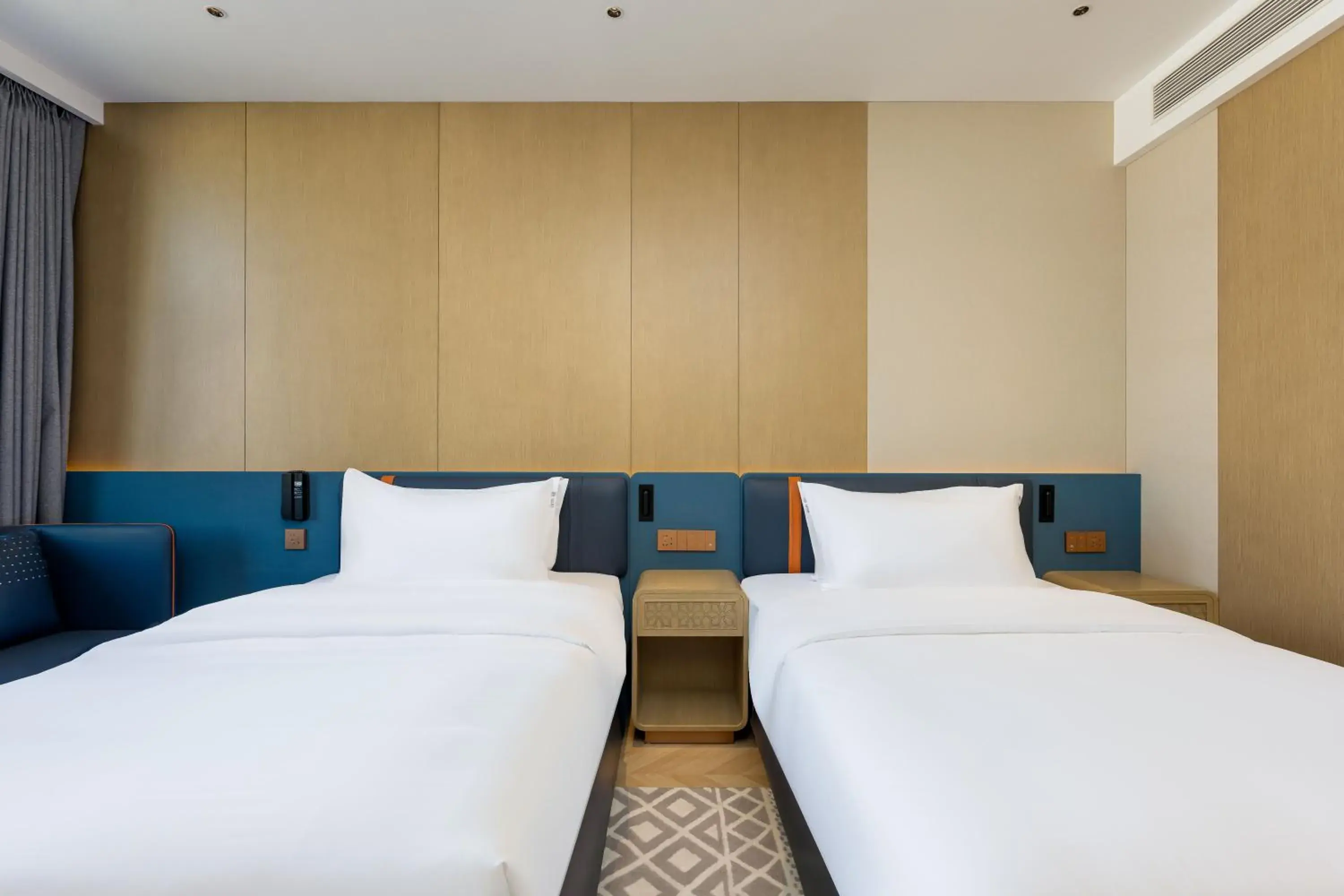 Standard Double Room with Two Double Beds in Holiday Inn Express Kashgar Downtown by IHG Standard Double Room with Two Double Beds in Holiday Inn Express Kashgar Downtown by IHG