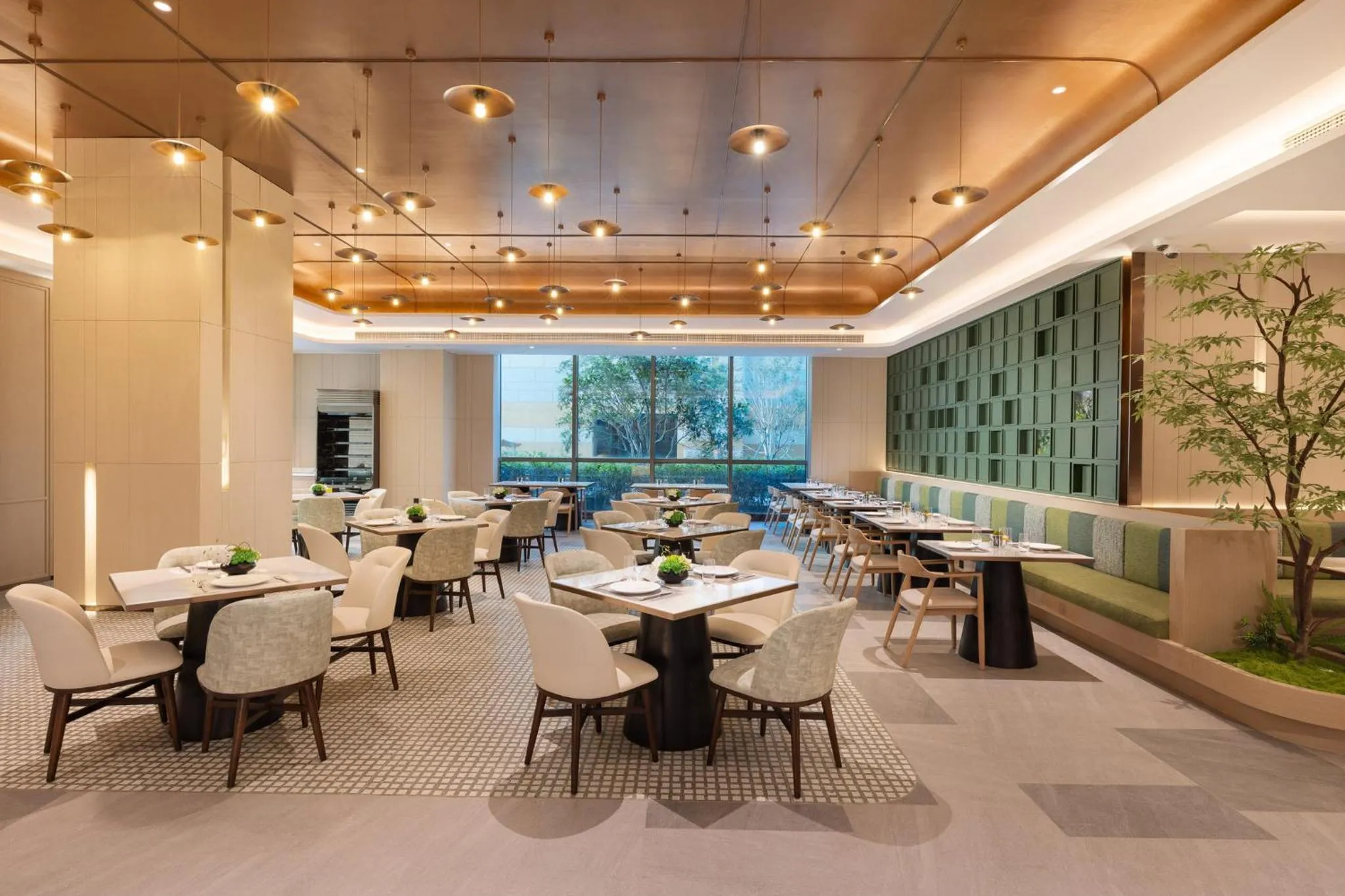 Restaurant/places to eat in Holiday Inn Shanghai Minhang Center by IHG