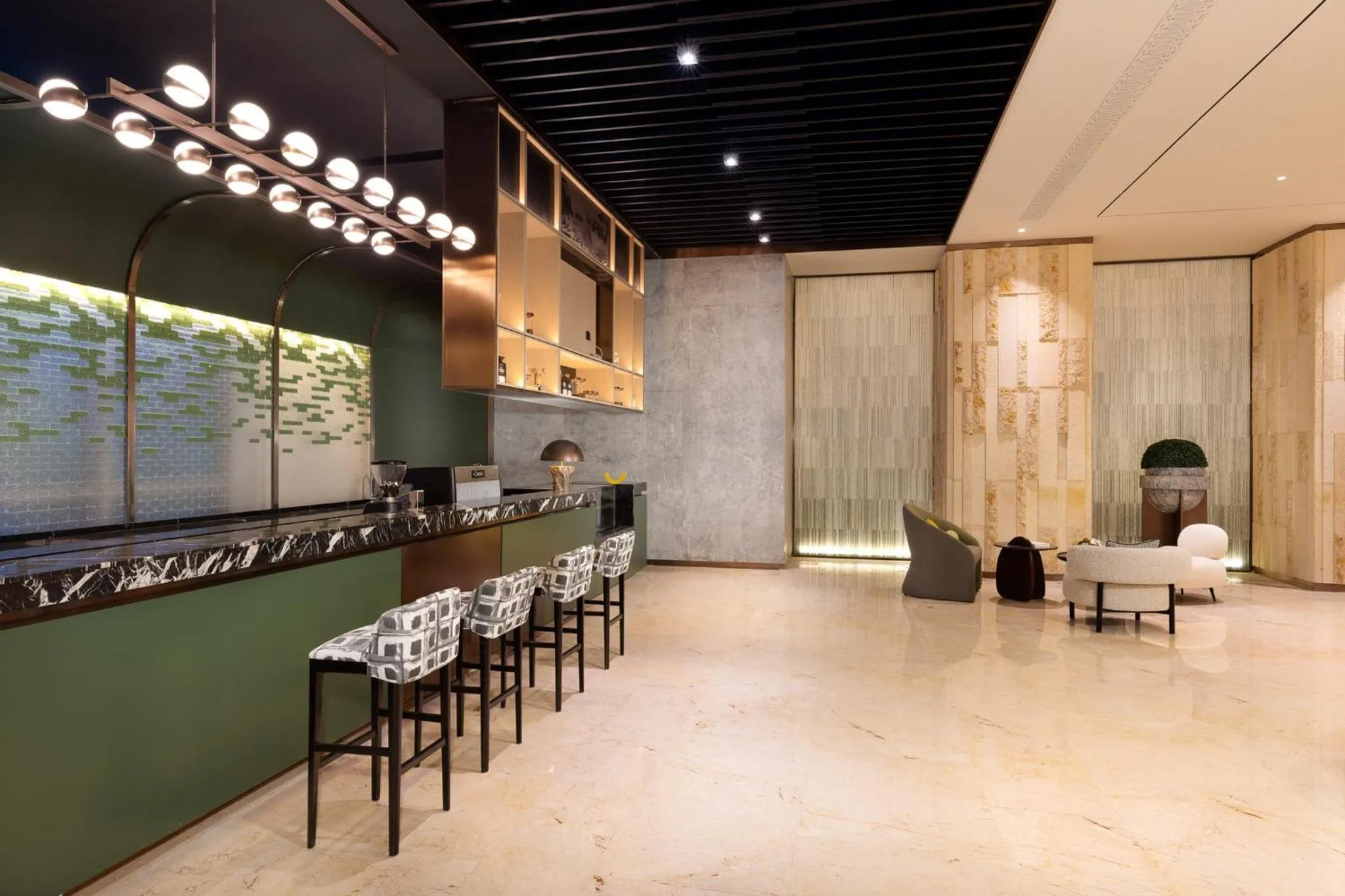Lounge or bar in Holiday Inn Shanghai Minhang Center by IHG