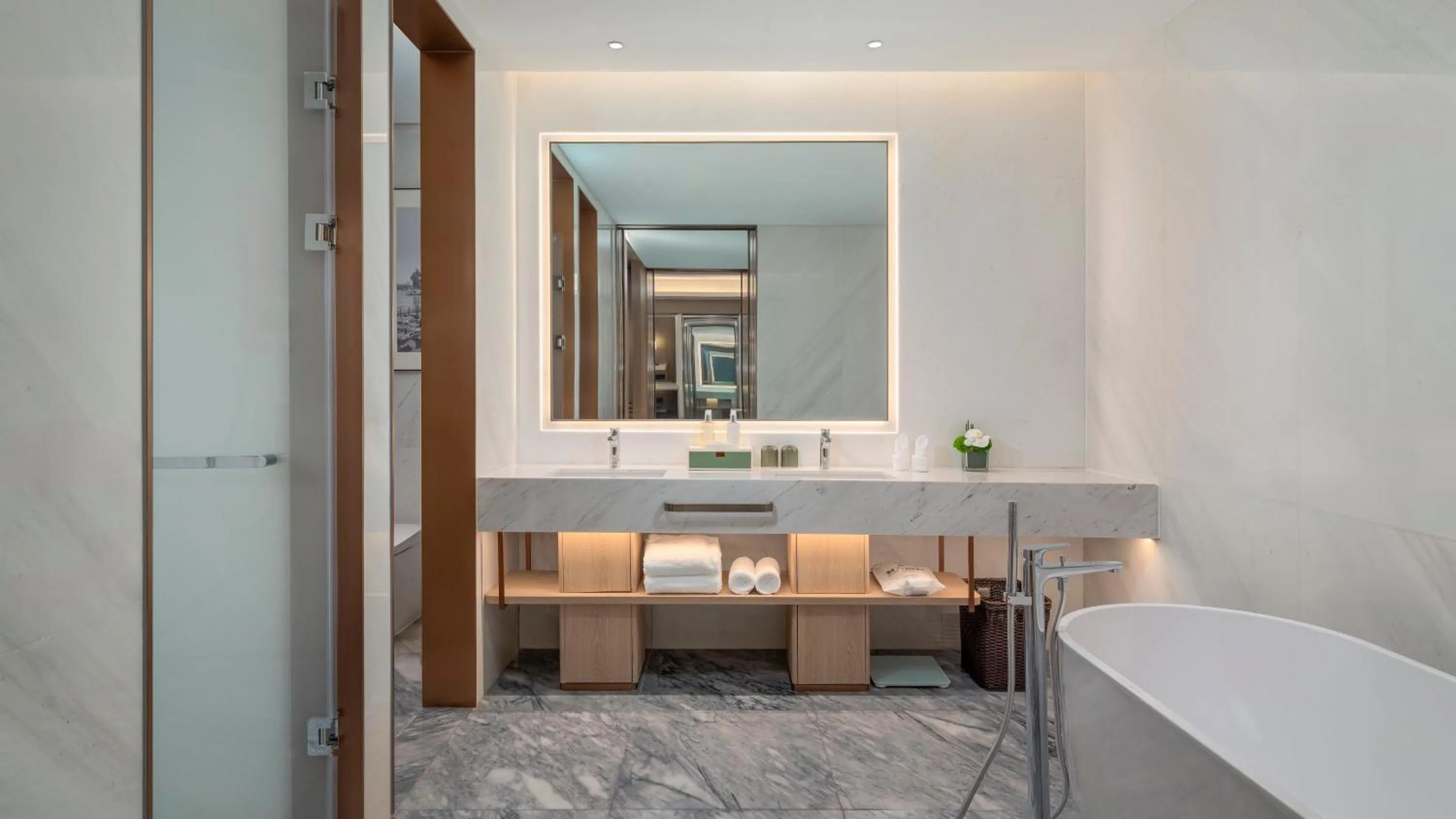 Photo of the whole room in Holiday Inn Jinan Thousand Buddha Mountain by IHG