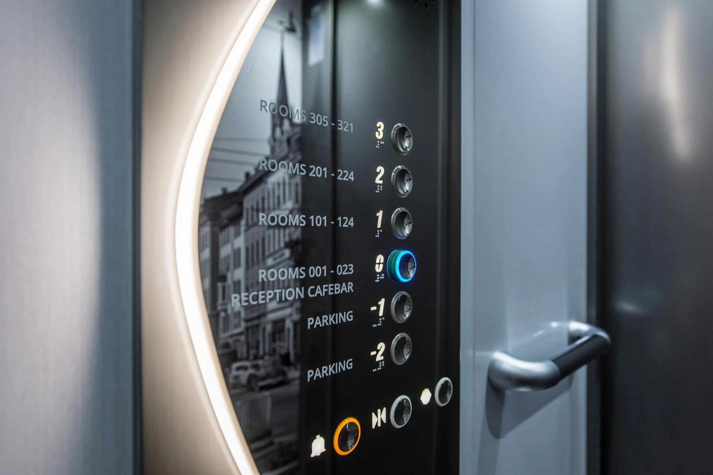 Area and facilities in Hotel one66 (free parking garage)