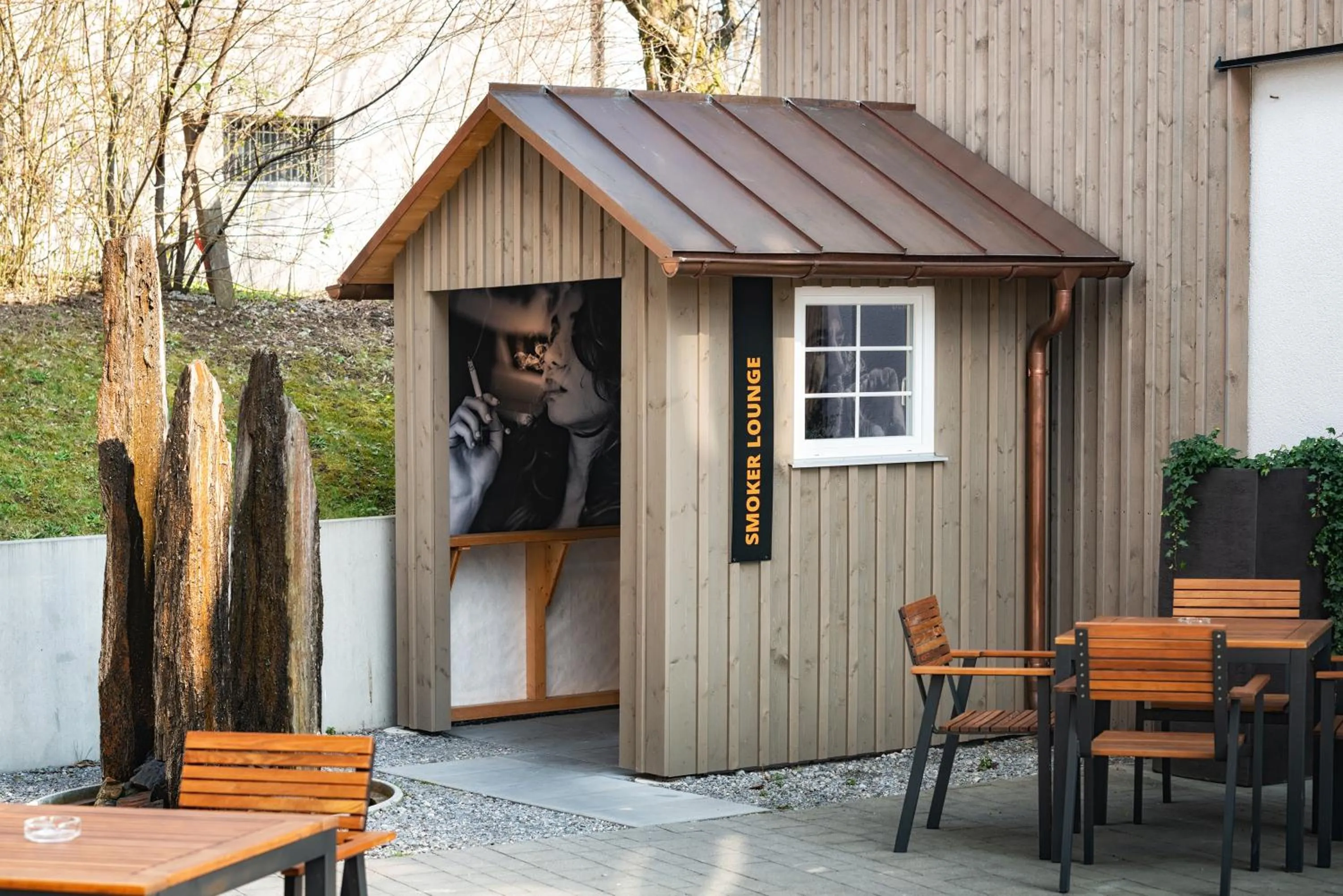 Decorative detail in Hotel one66 (free parking garage)