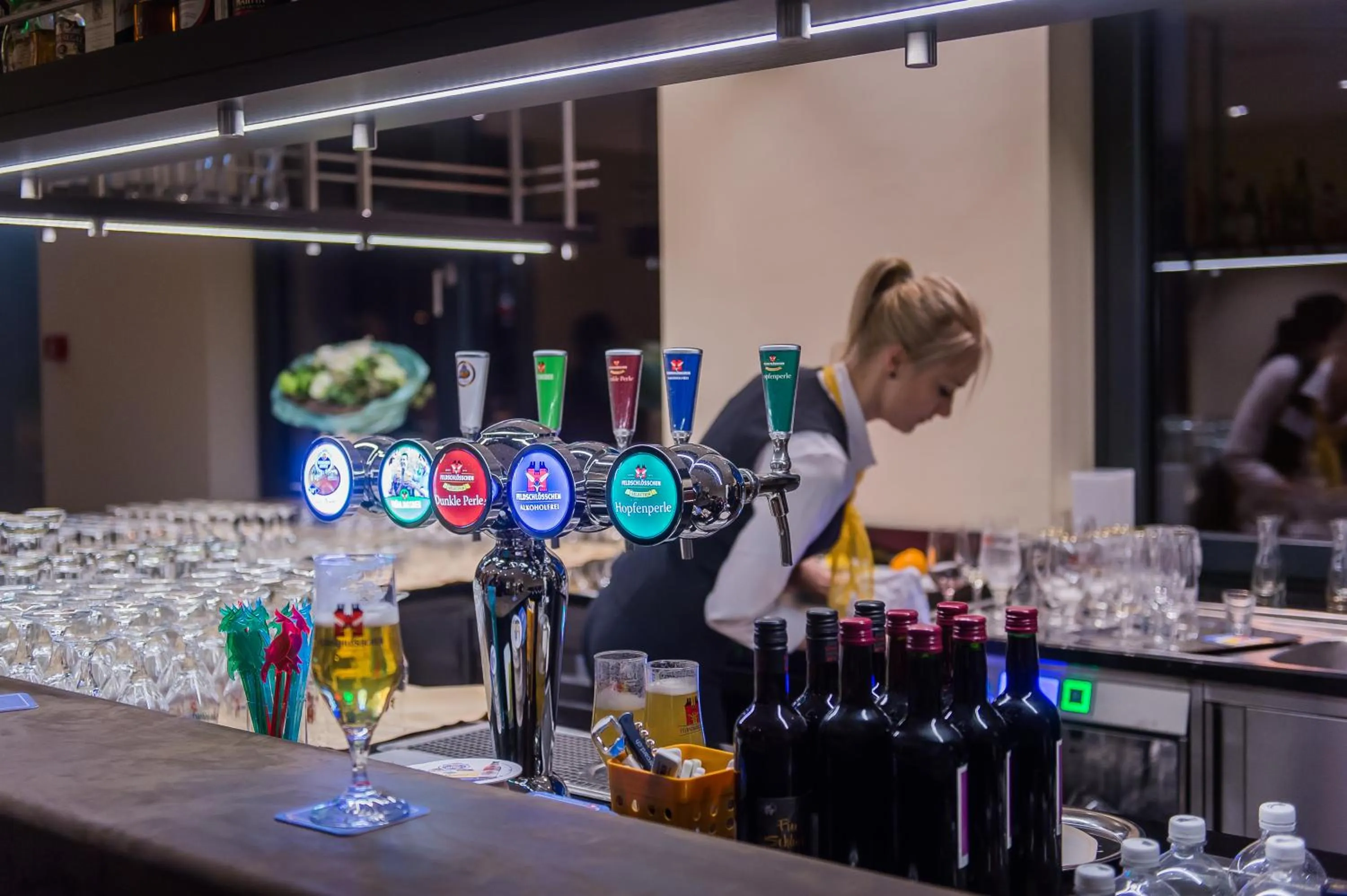 Lounge or bar in Hotel one66 (free parking garage)