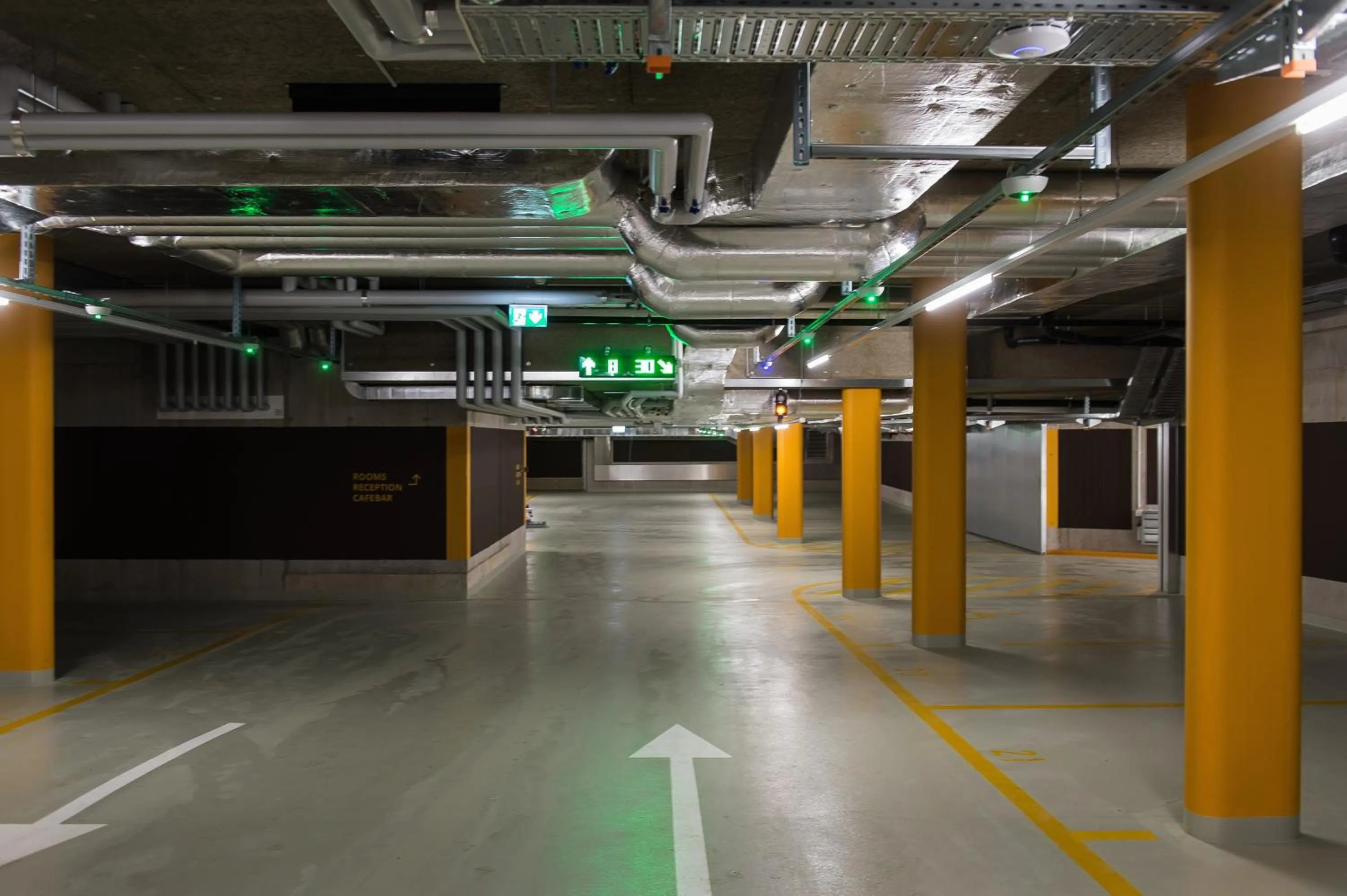 Area and facilities in Hotel one66 (free parking garage)