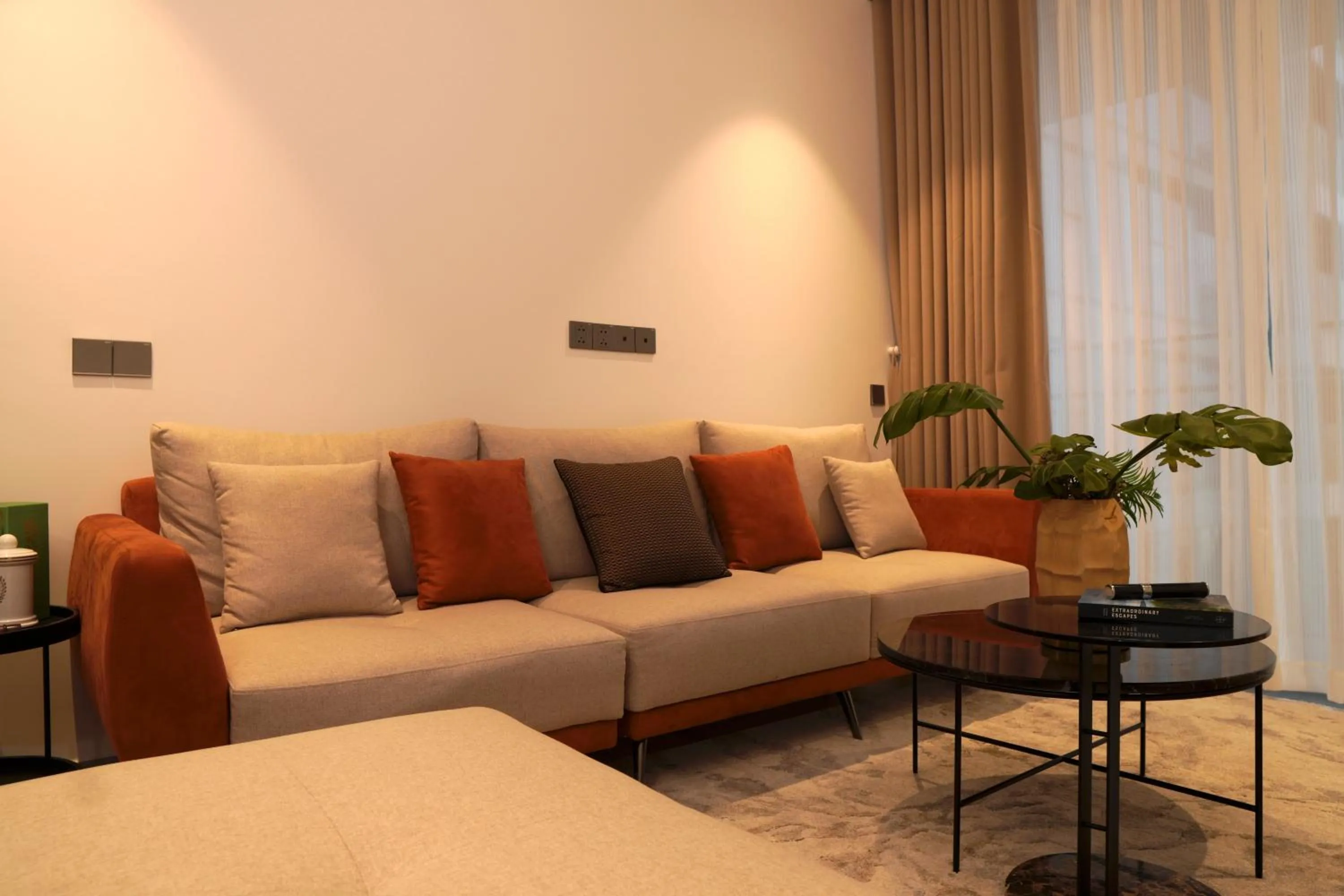 Lancaster Legacy Hotel & Apartments