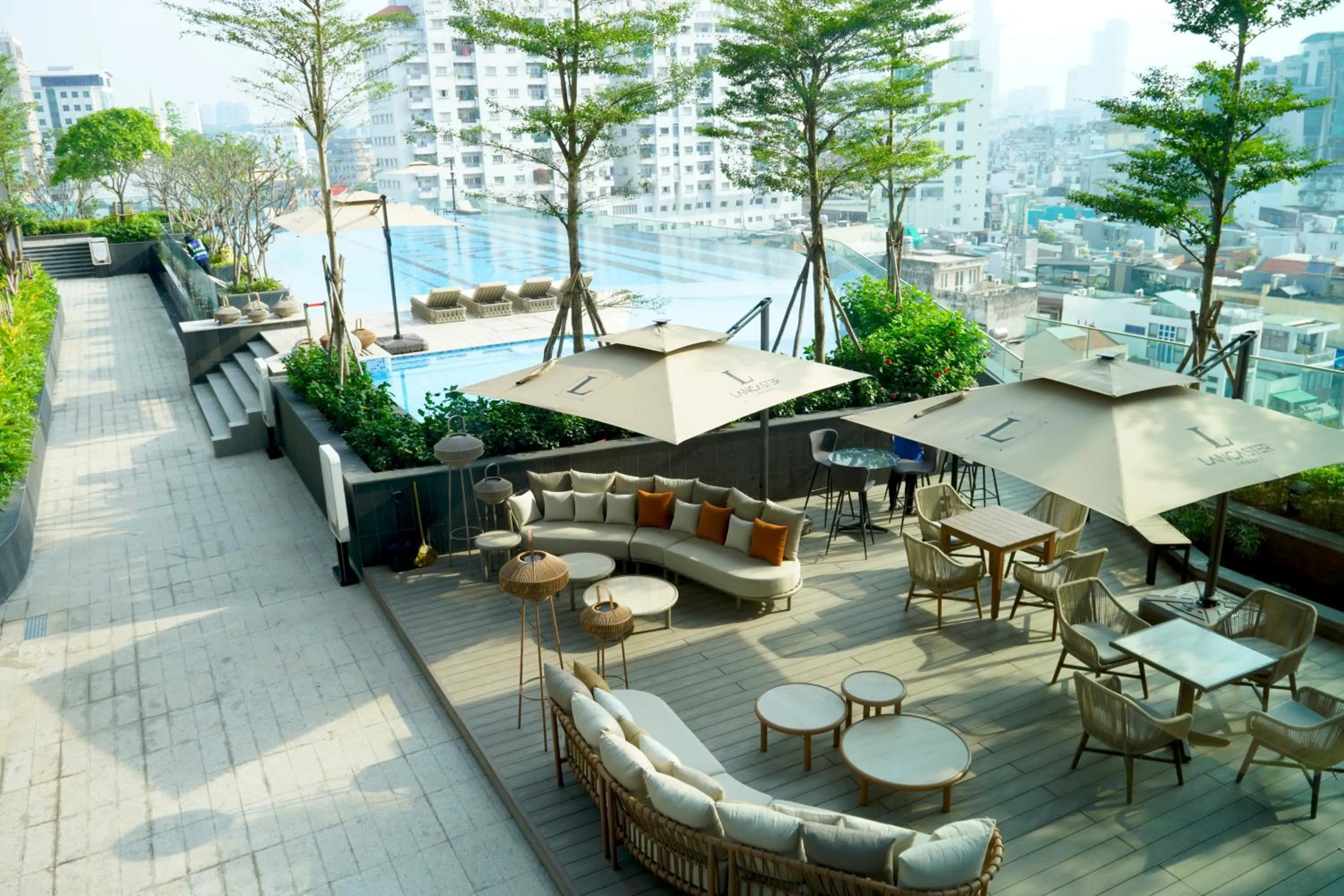 Lancaster Legacy Hotel & Apartments