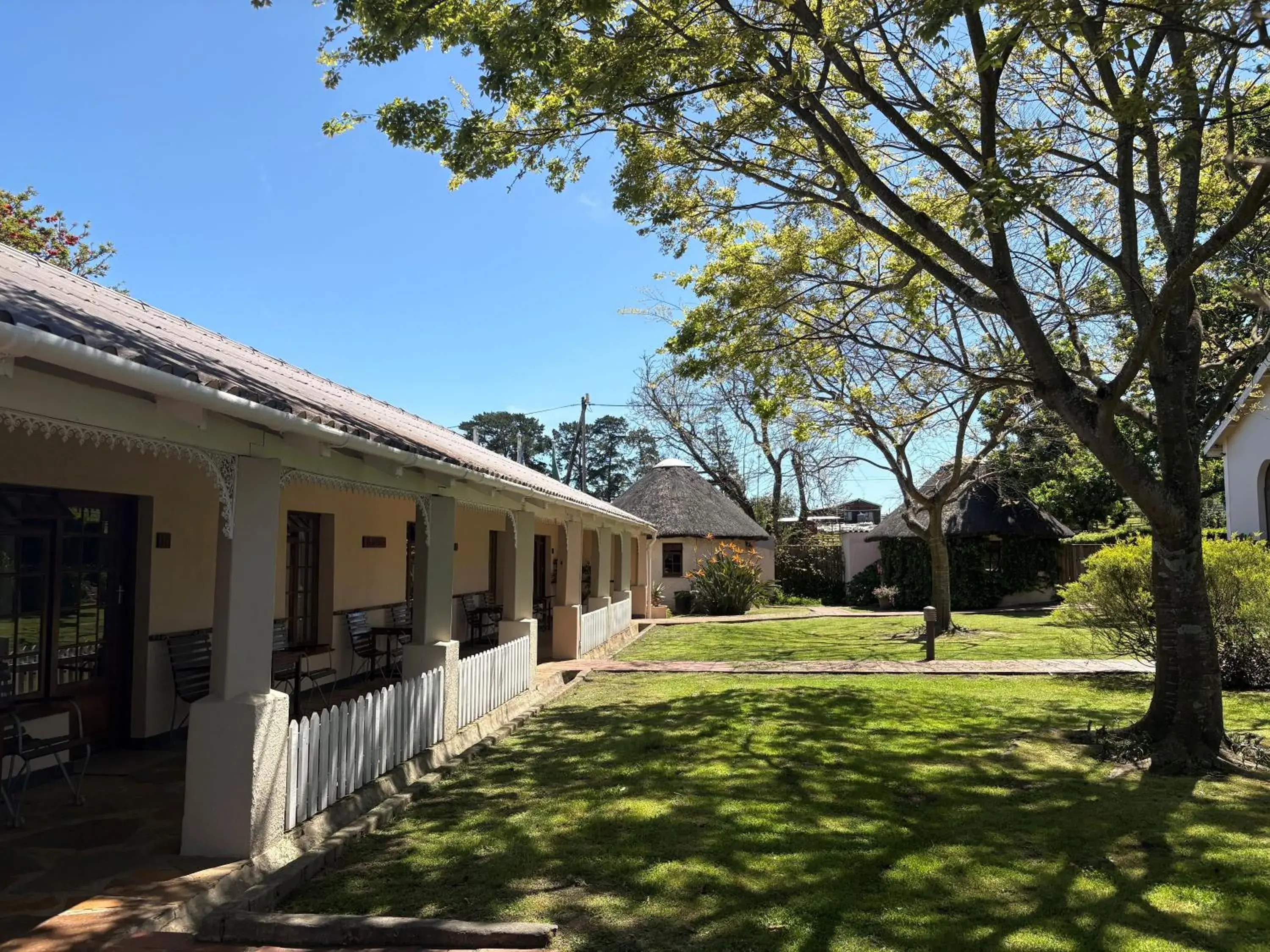 Family Room with Shared Bathroom - single occupancy in Eight Bells Mountain Inn Family Room with Shared Bathroom - single occupancy in Eight Bells Mountain Inn