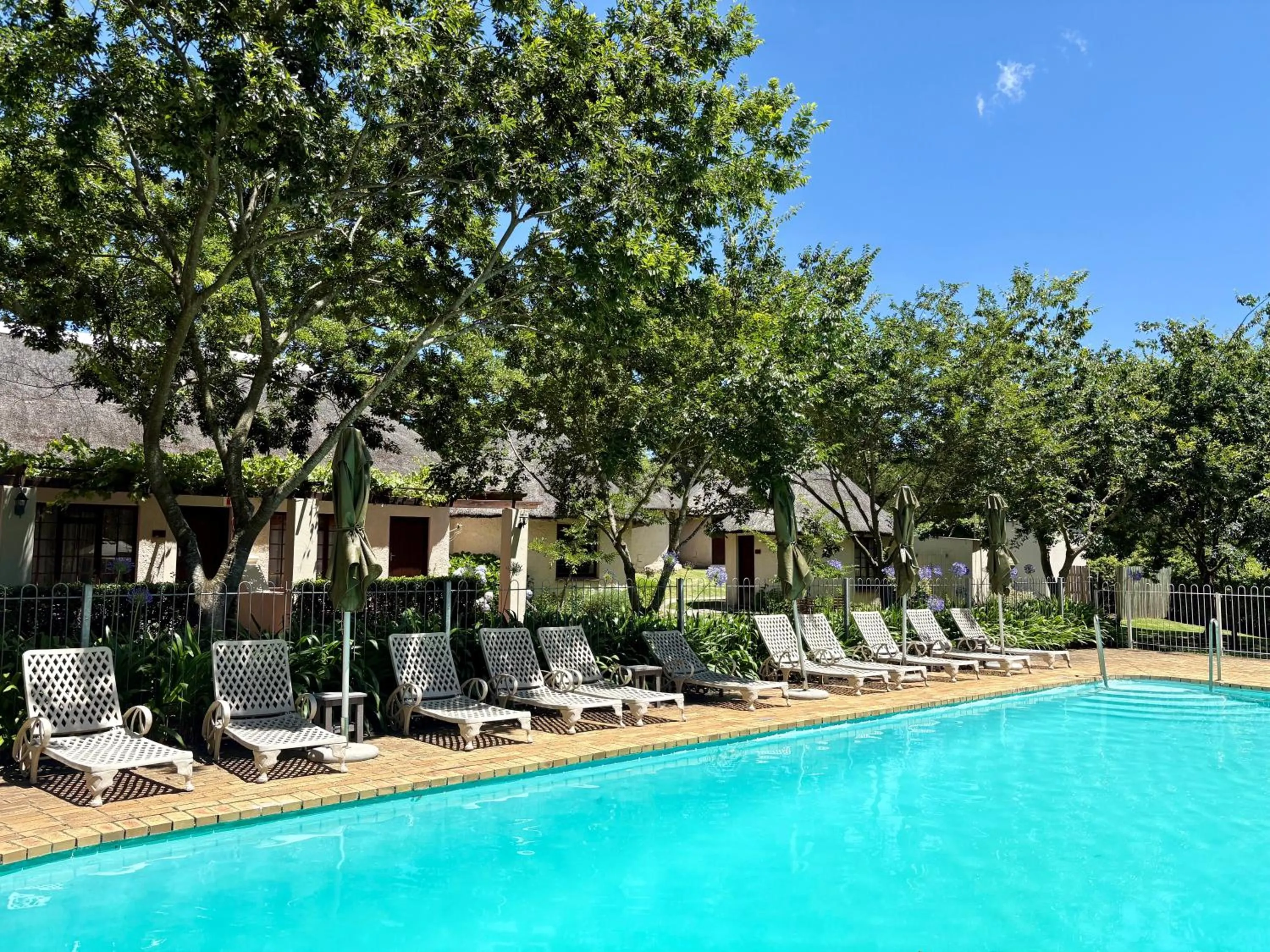 Garden view in Eight Bells Mountain Inn