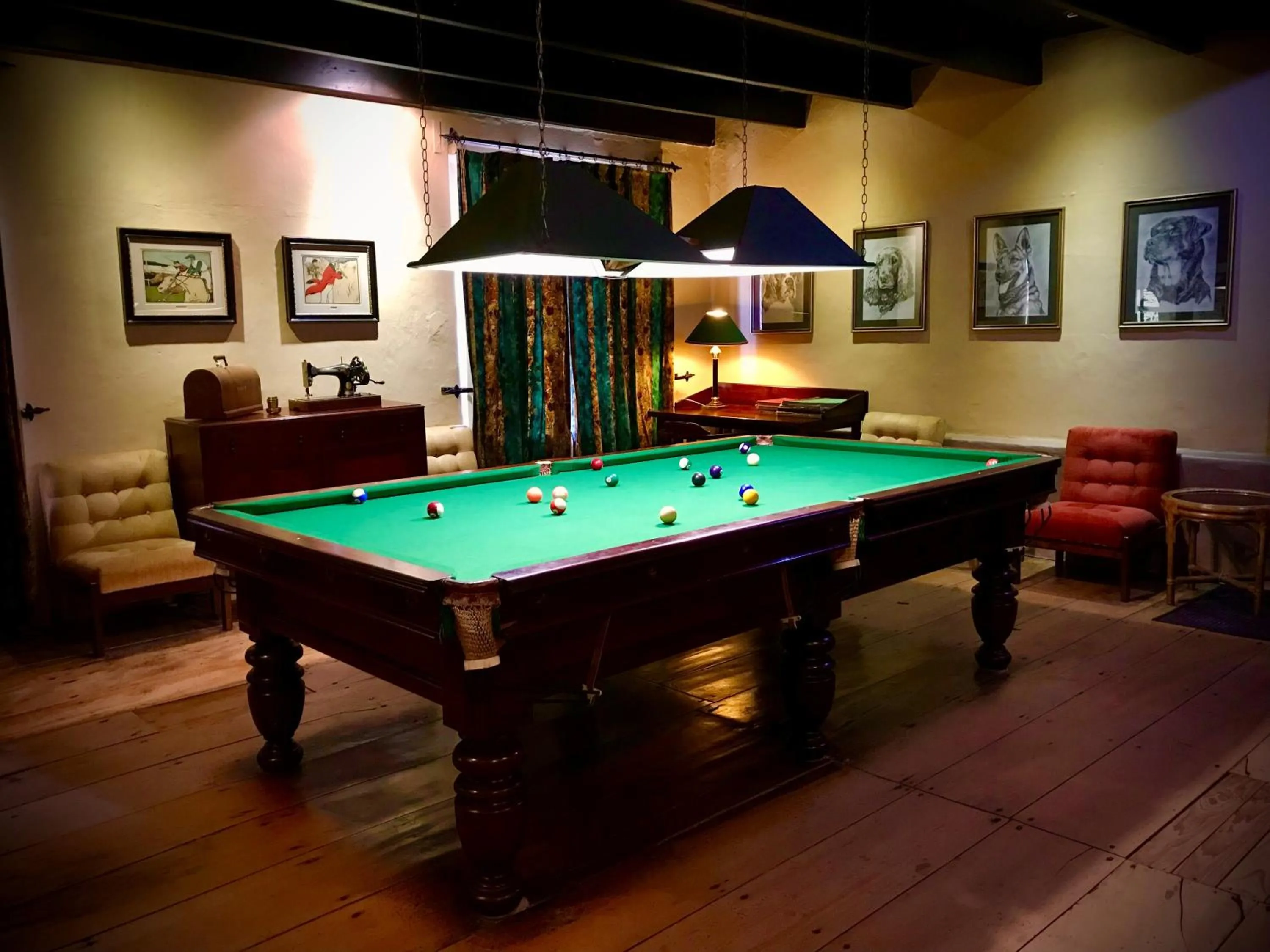 Billiard in Eight Bells Mountain Inn