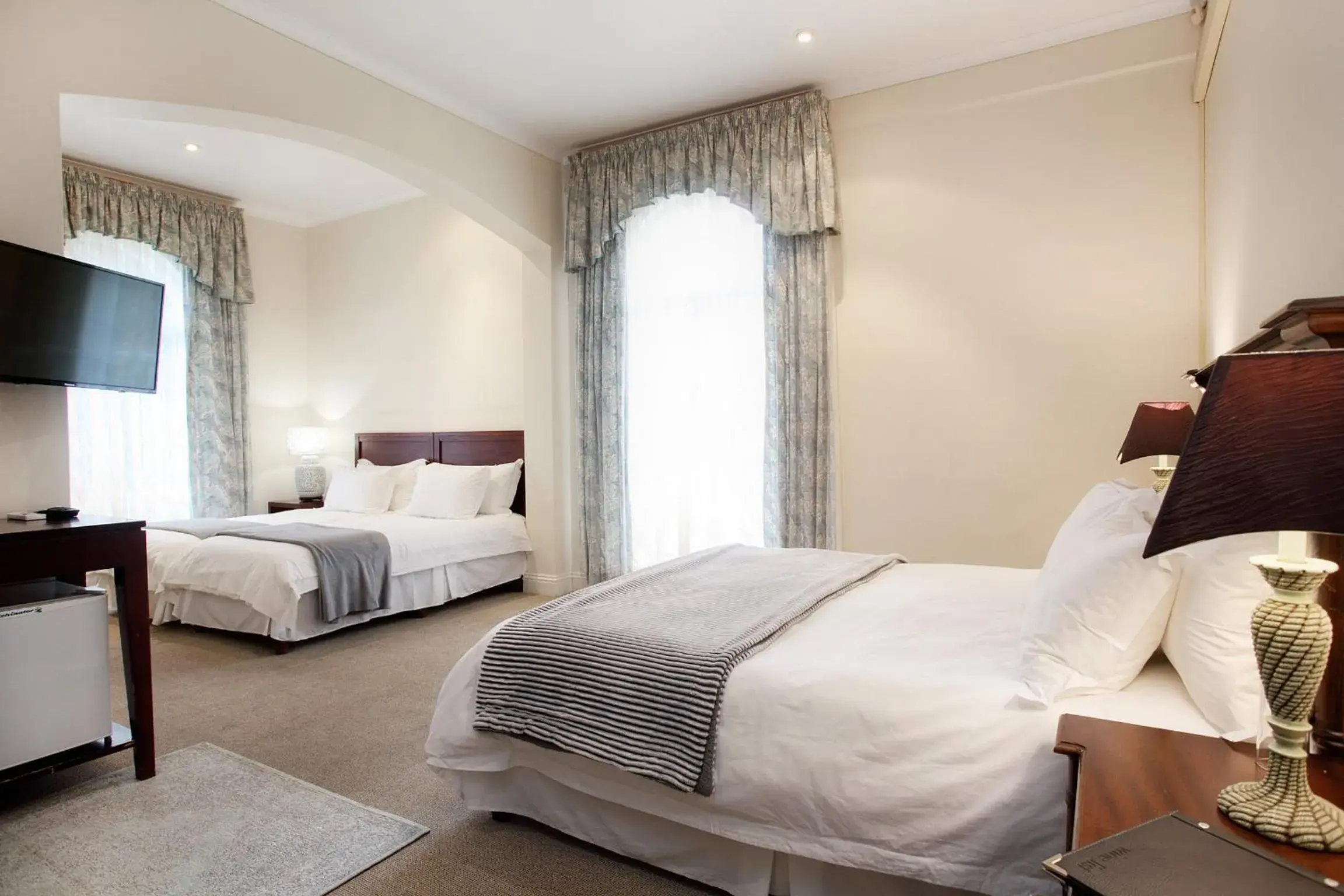 Family Room in 39 on Church Family Room in 39 on Church