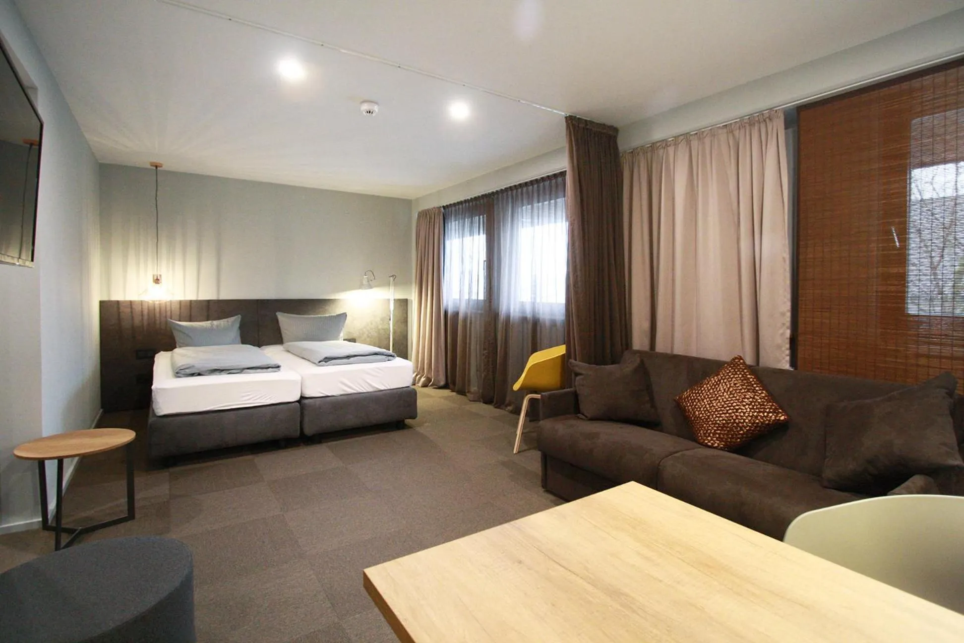 TV and multimedia, Bed in ARRIVEL Hotel Kirchheim - bisher Novitel