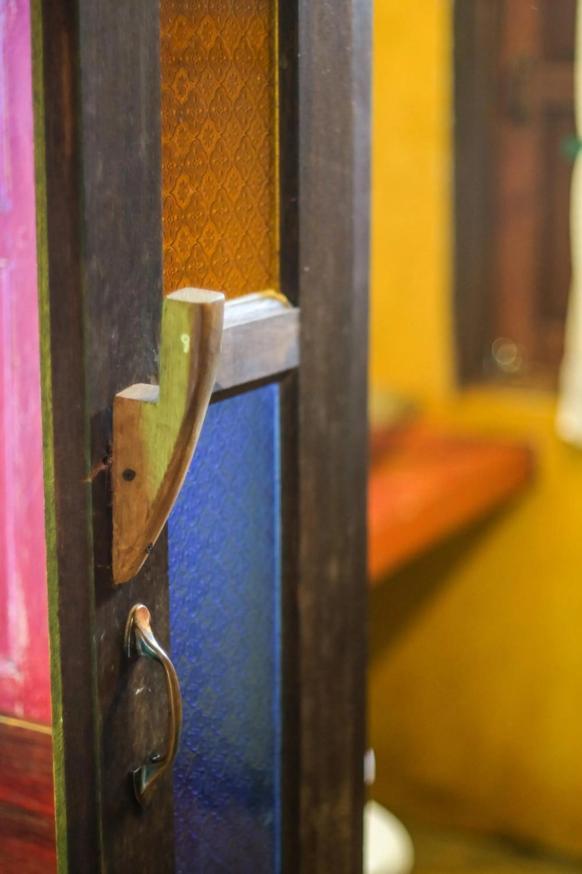 Bed in Sawasdeepai River Resort