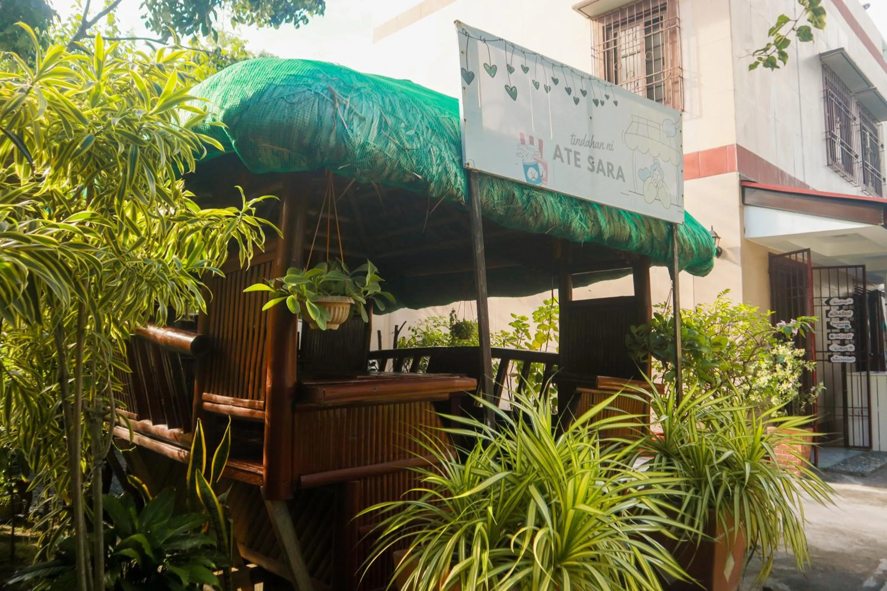 Patio in Olana Bed and Breakfast
