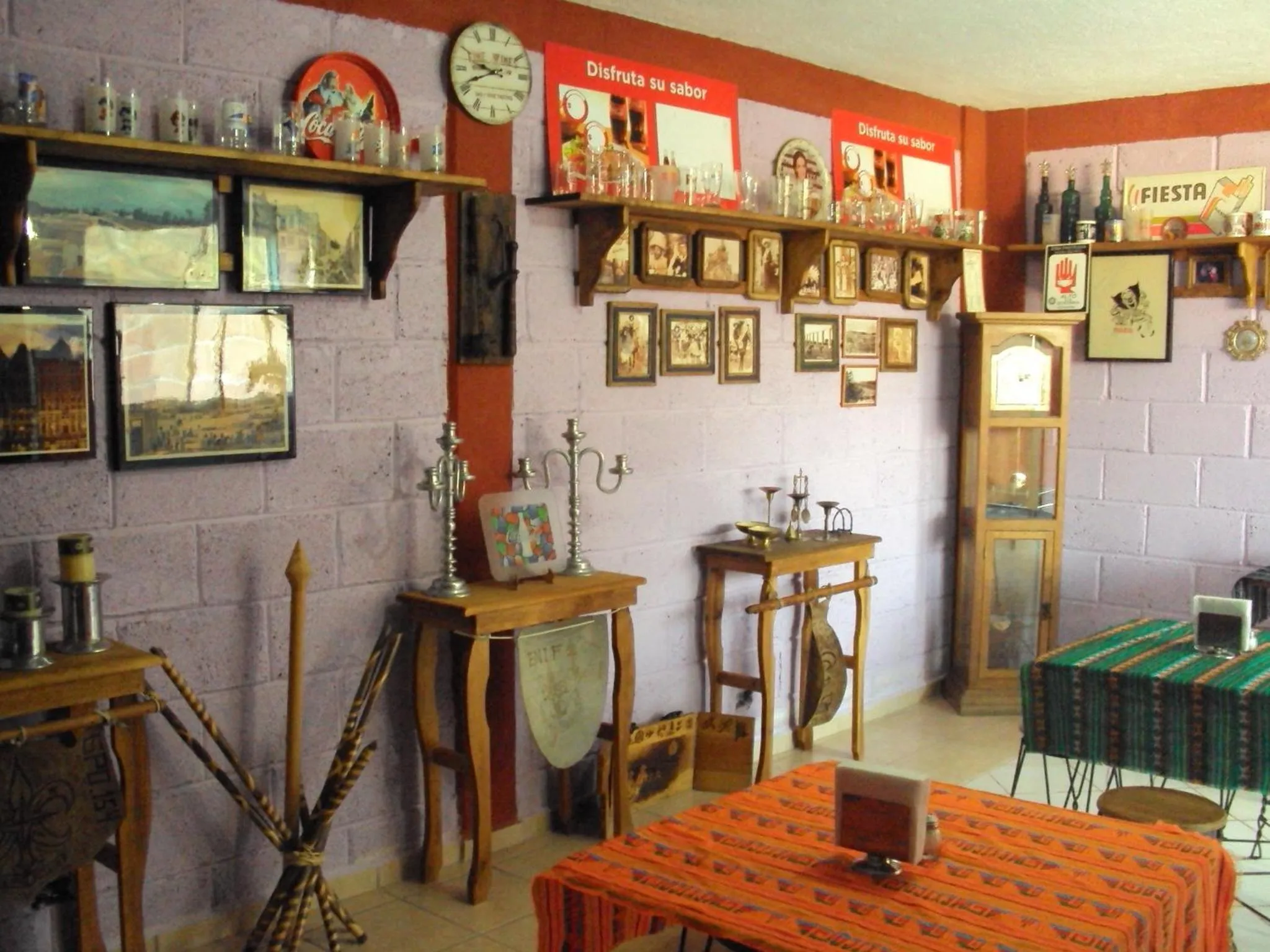 Restaurant/places to eat in Hotel Mirador Real