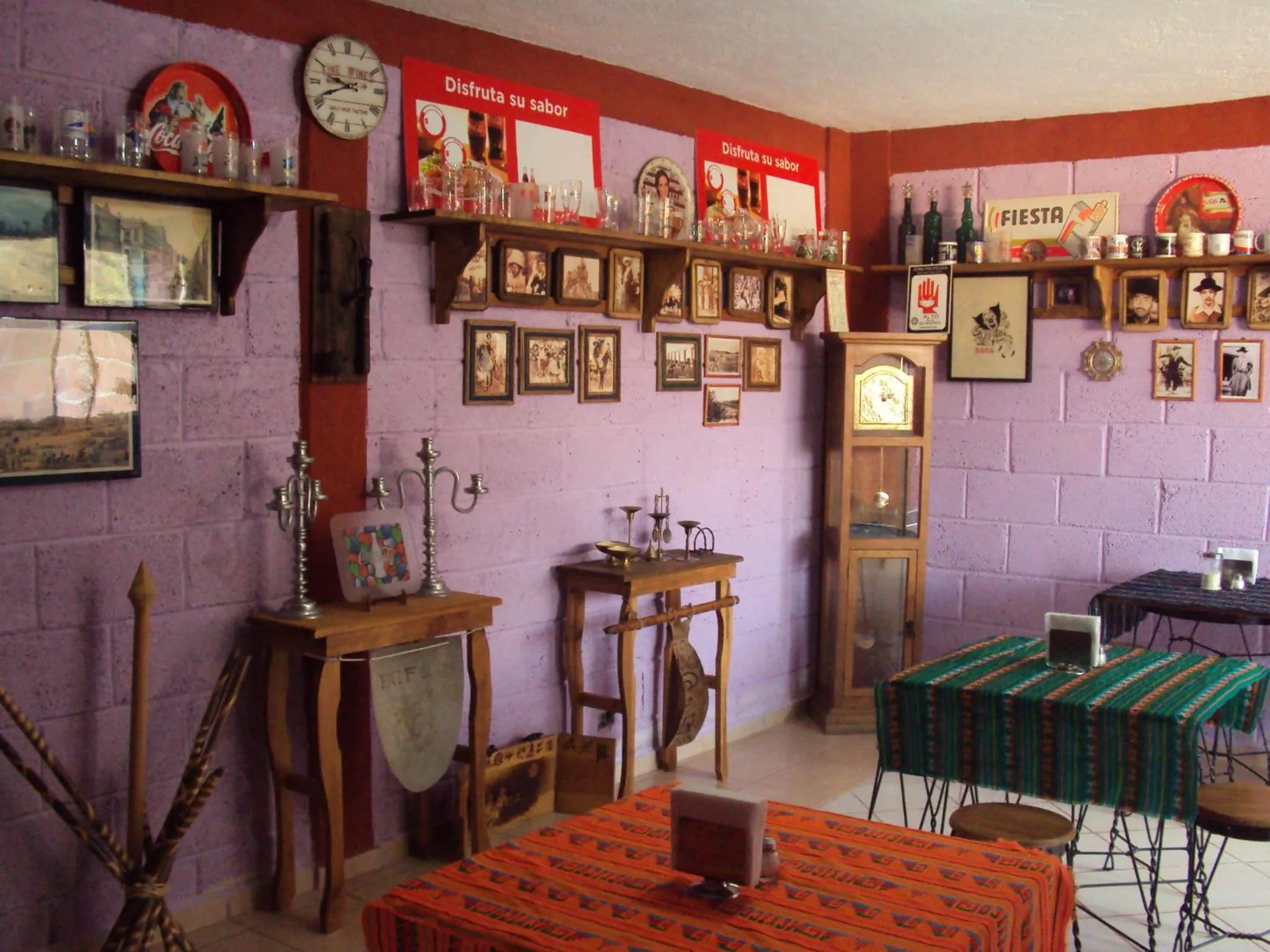 Restaurant/places to eat in Hotel Mirador Real