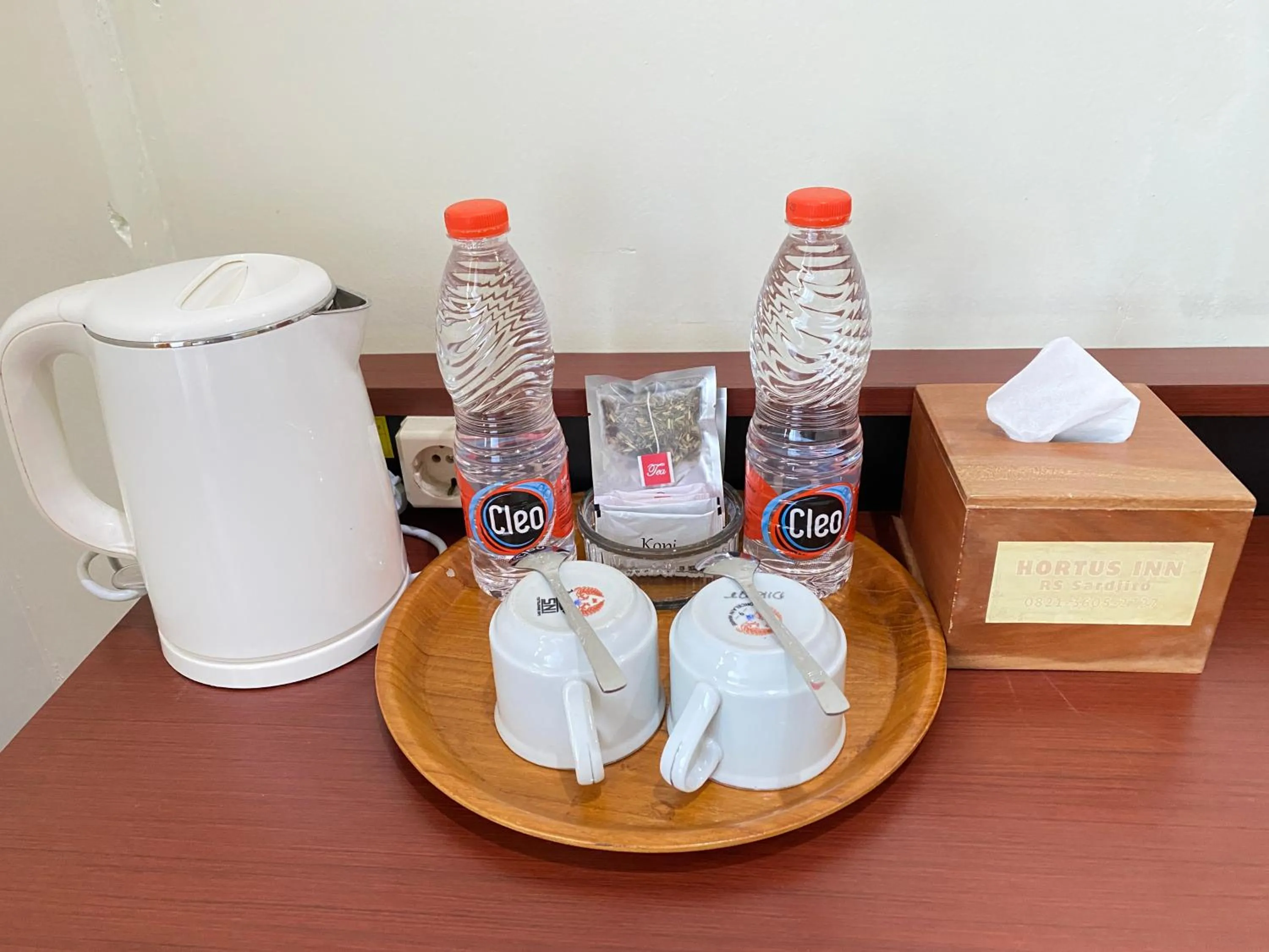 Coffee/tea facilities in Hortus Inn