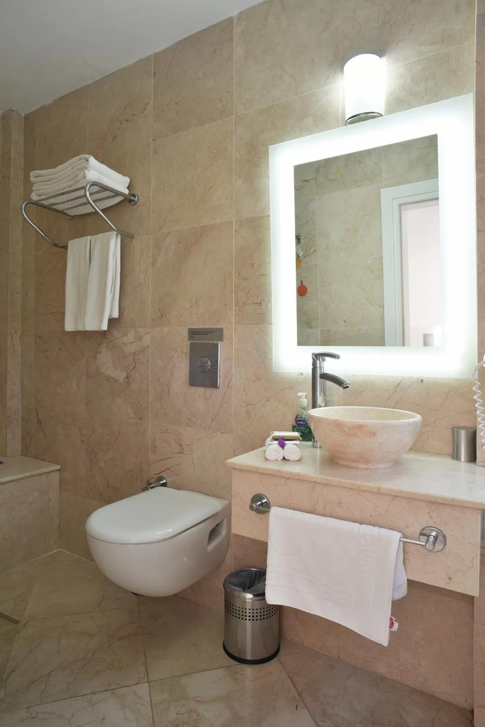 Toilet in Mekvin Hotels Deniz Feneri Lighthouse