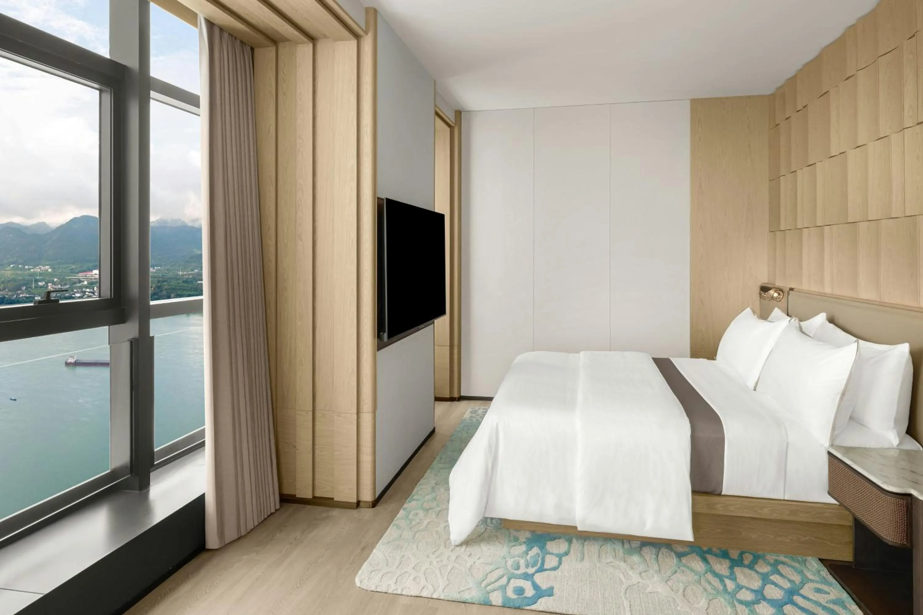 Bedroom, Bed in The Westin Yichang