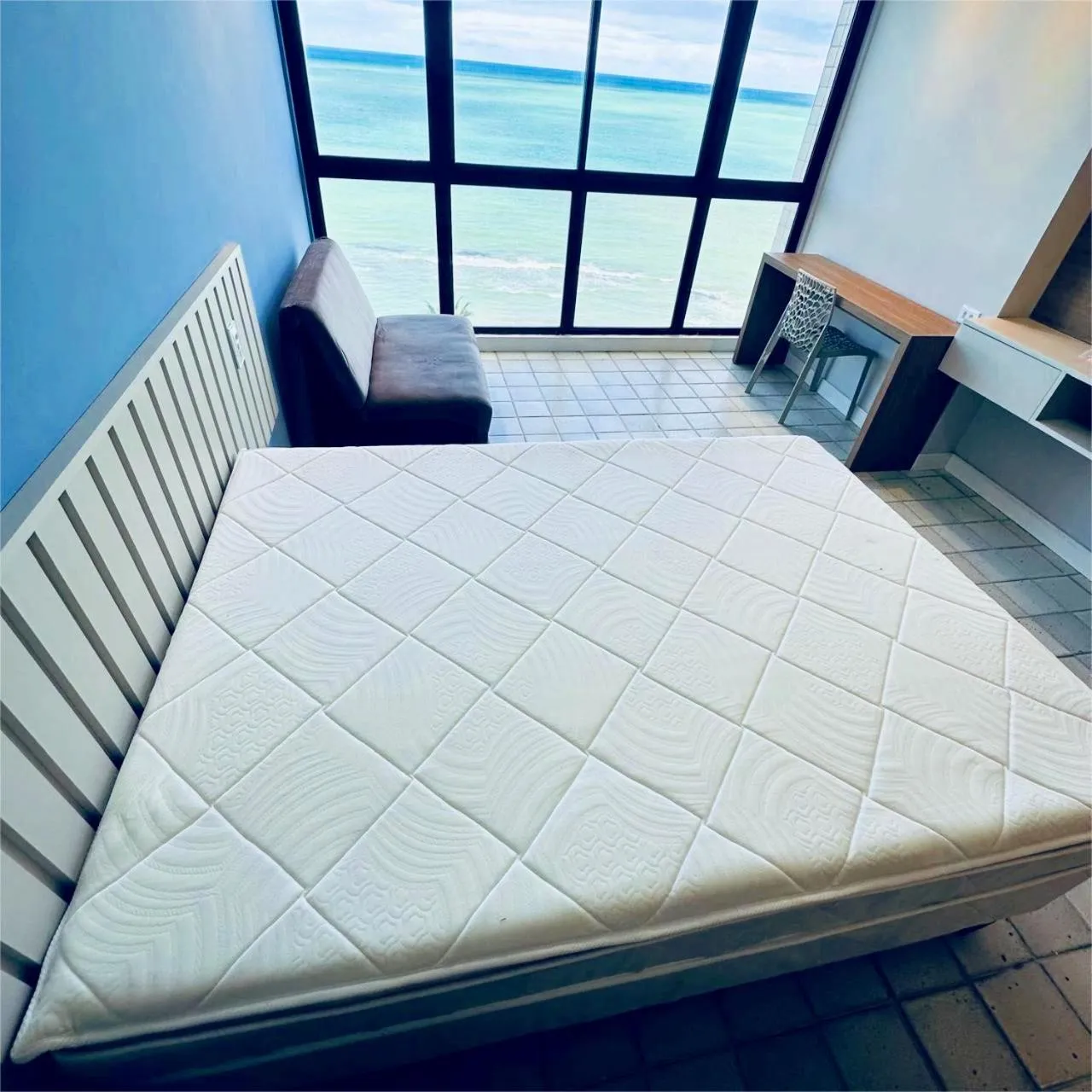 TV and multimedia, Bed in FLAT PRAIA DE PIEDADE - Região de Recife - Vista pro MAR