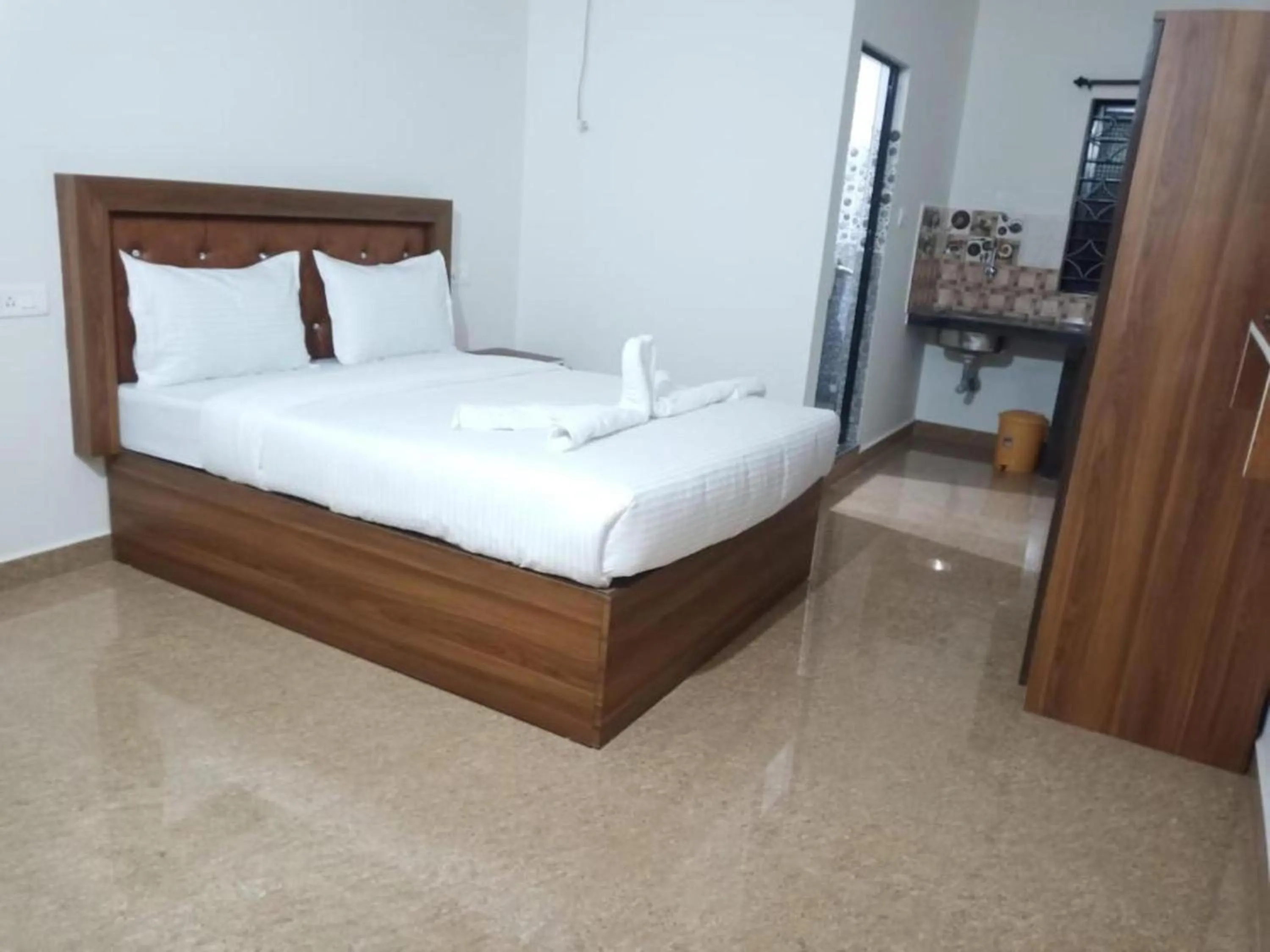 Bedroom, Bed in Hotel Calangute bay