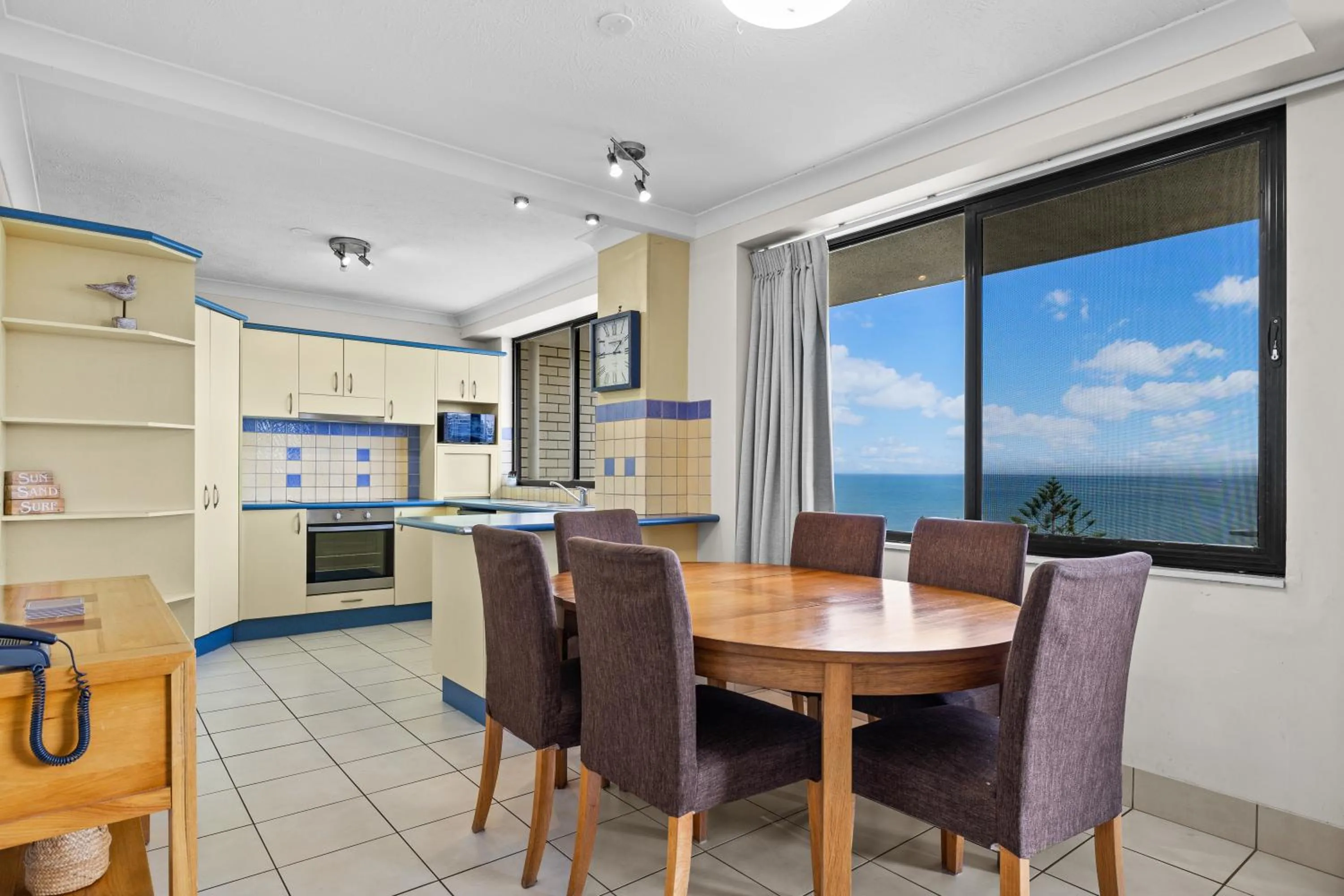 Burgess @ Kings Beach Apartments