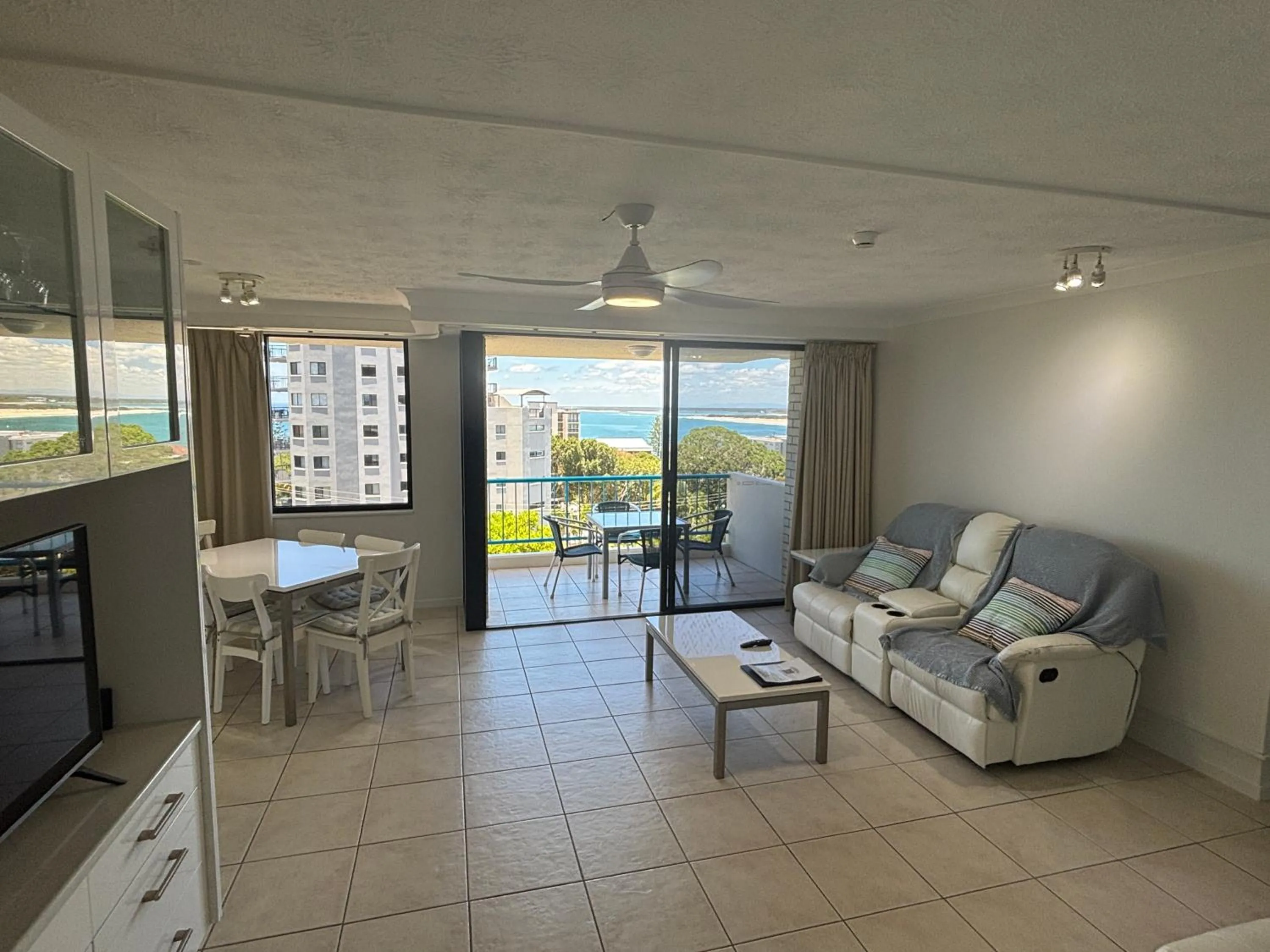 Burgess @ Kings Beach Apartments