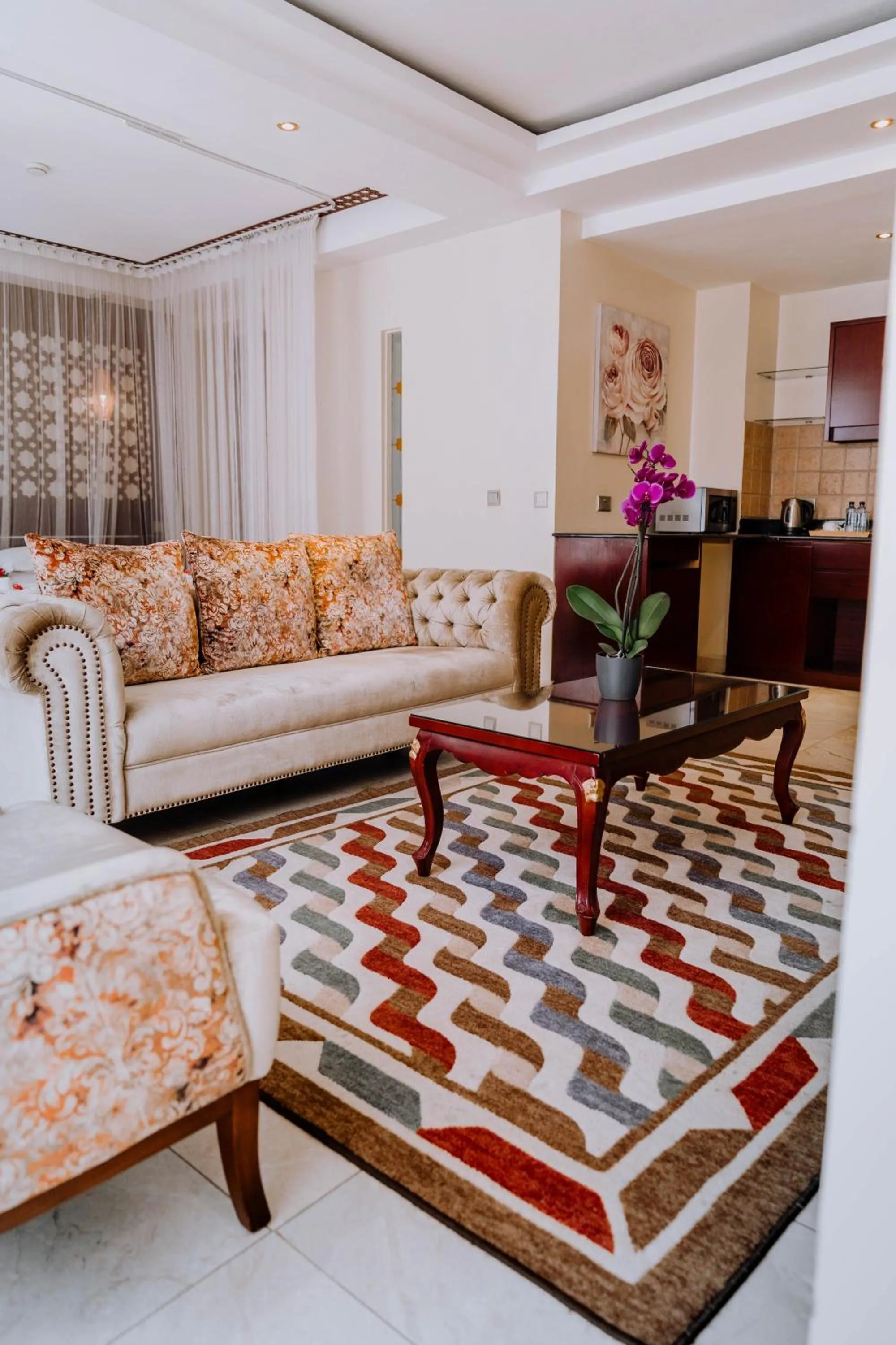 VIP in Saab Royale Hotel