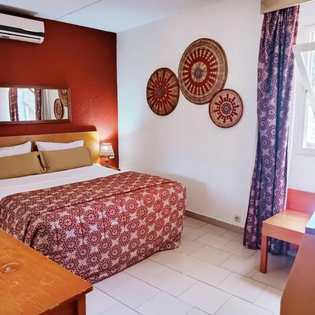 Standard Double Room in Hotel Le Marly Standard Double Room in Hotel Le Marly