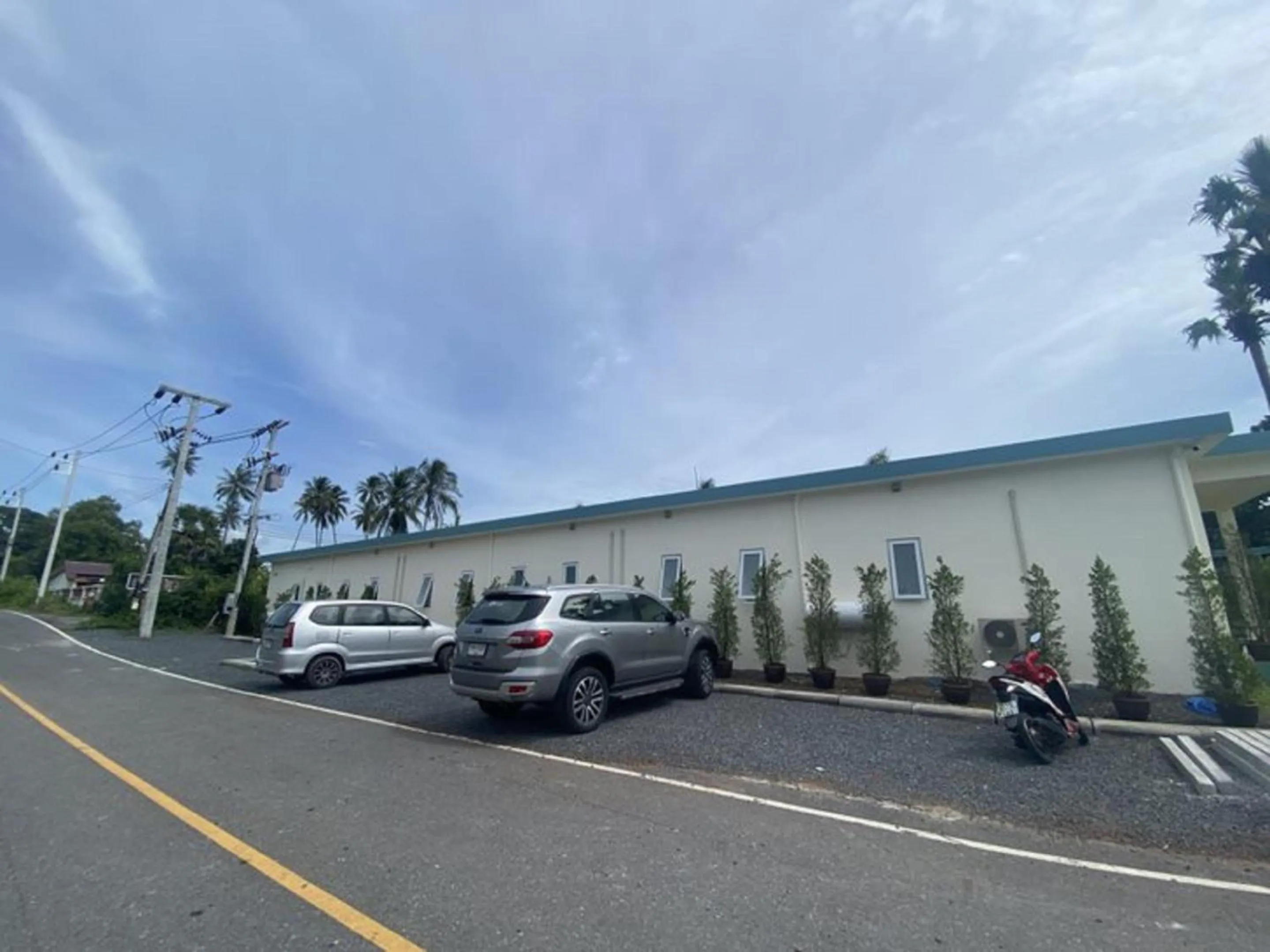 Parking in Le Petit Saint Tropez