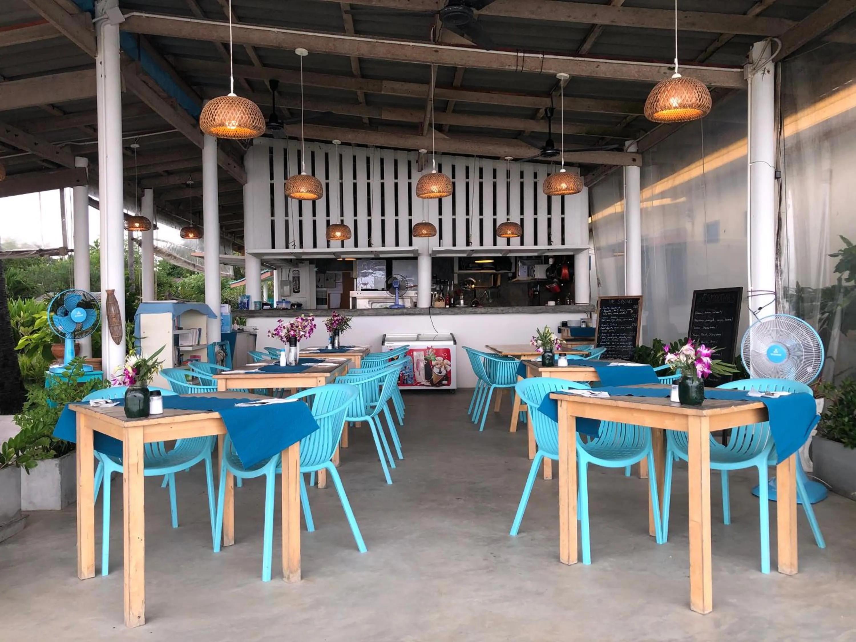 Restaurant/places to eat in Le Petit Saint Tropez