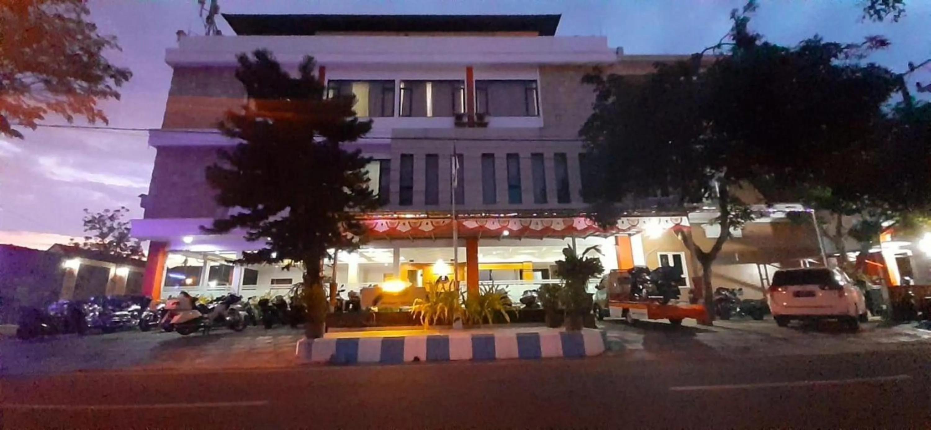 Property building in Hotel Prasasti Pacitan