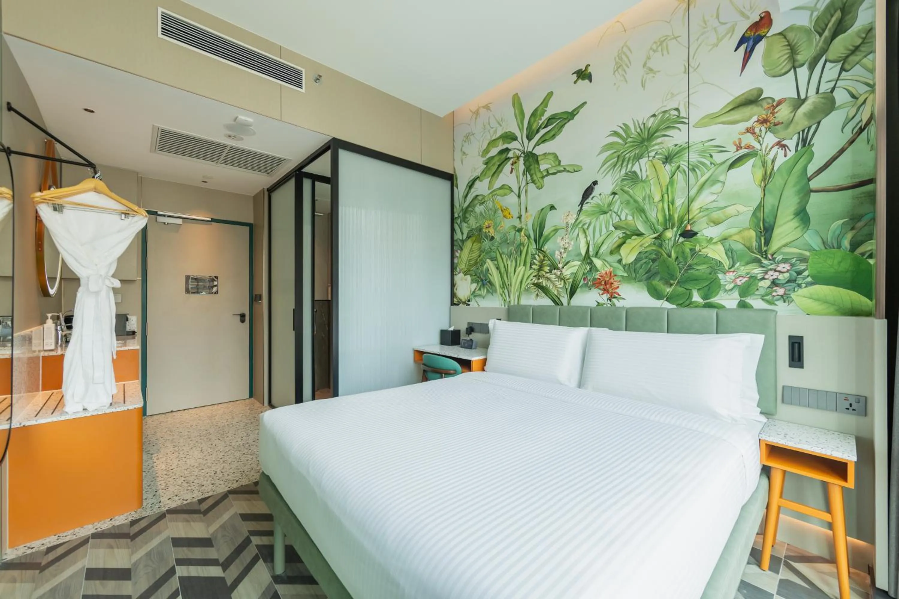 Photo of the whole room, Bed in Hotel Waterloo Singapore - Handwritten Collection