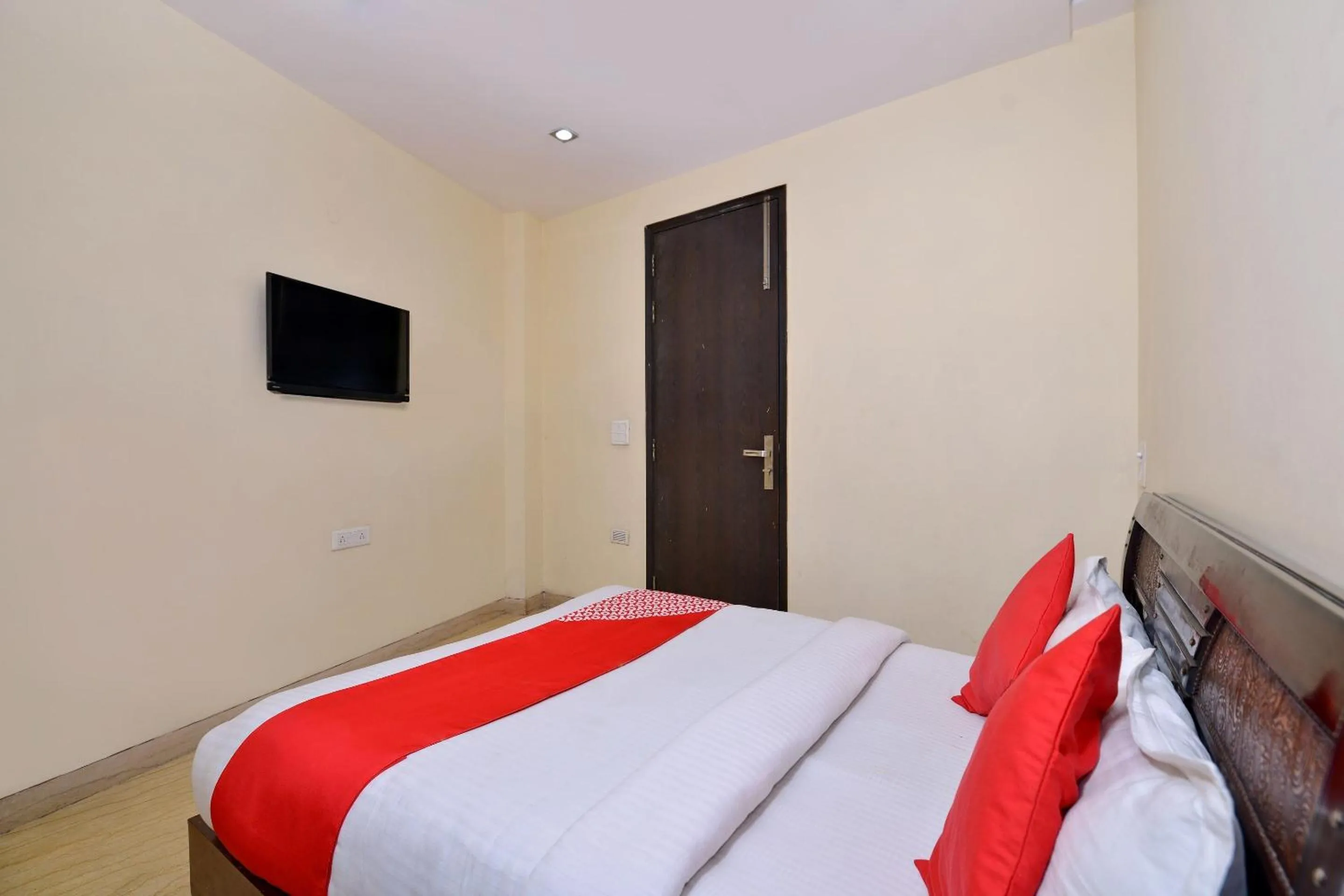 Bedroom, Bed in Super Collection O Lotus Bed & Breakfast