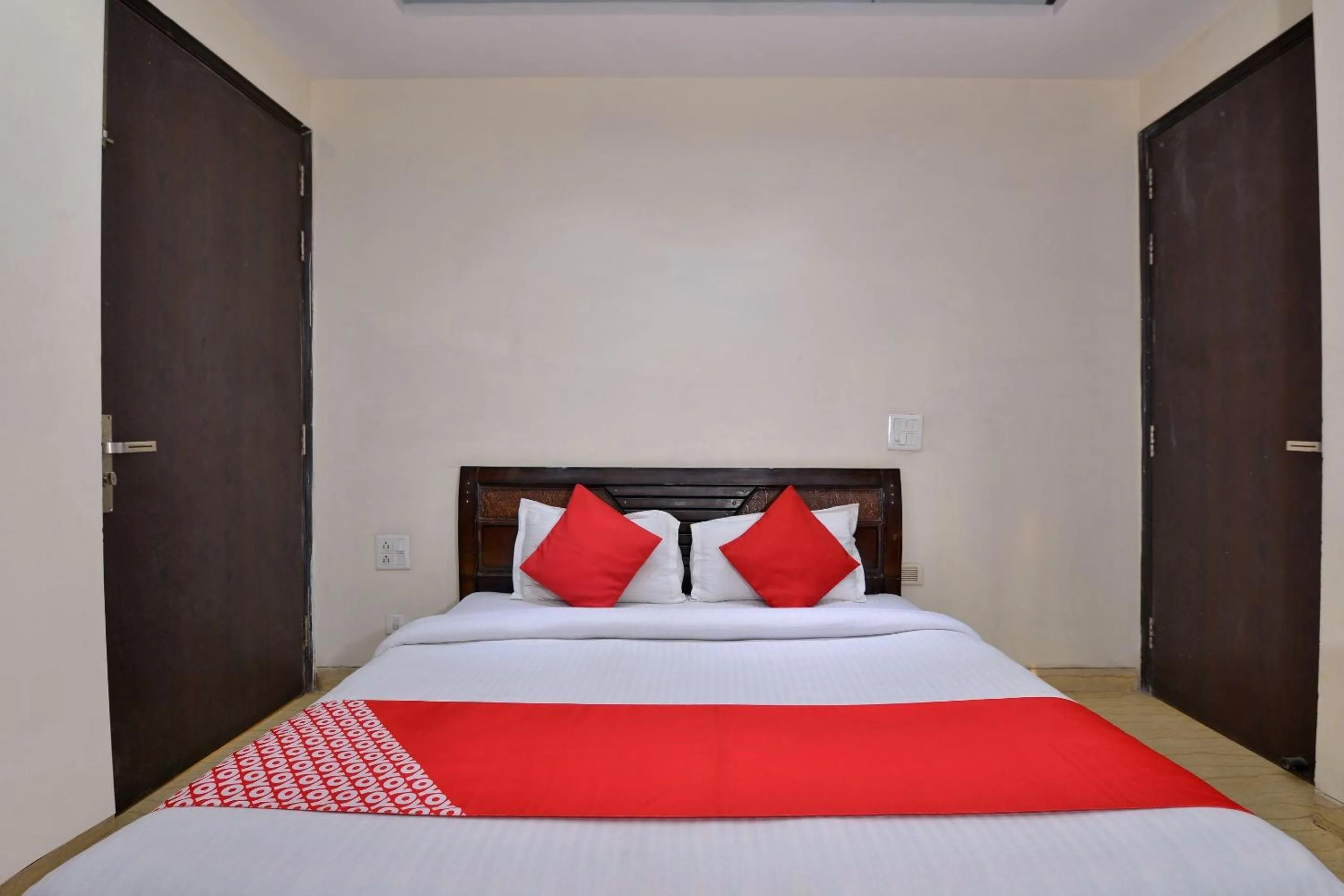 Bedroom, Bed in Super Collection O Lotus Bed & Breakfast